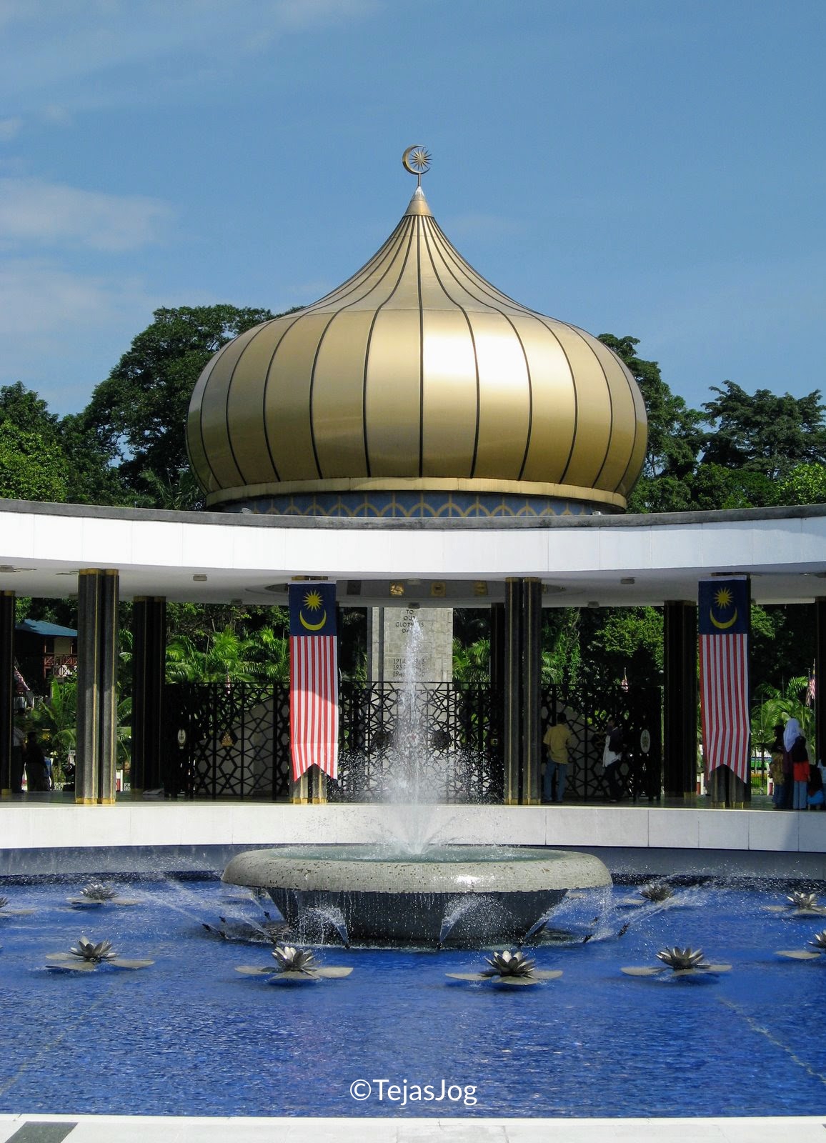 National Monument / Tugu Negara