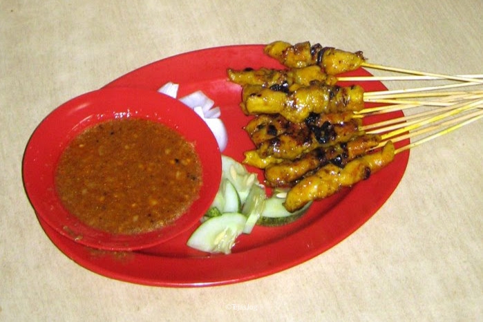 Street food at Pasar Malam Batu Feringghi