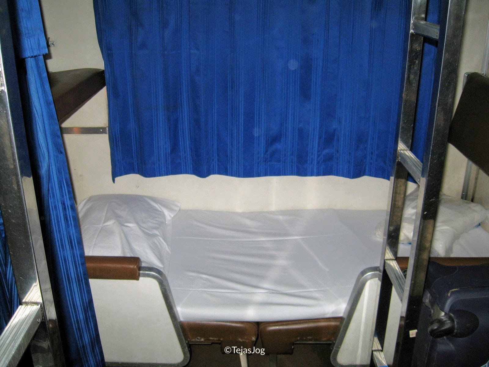 Sleepr berths setup on the International Express IE 36