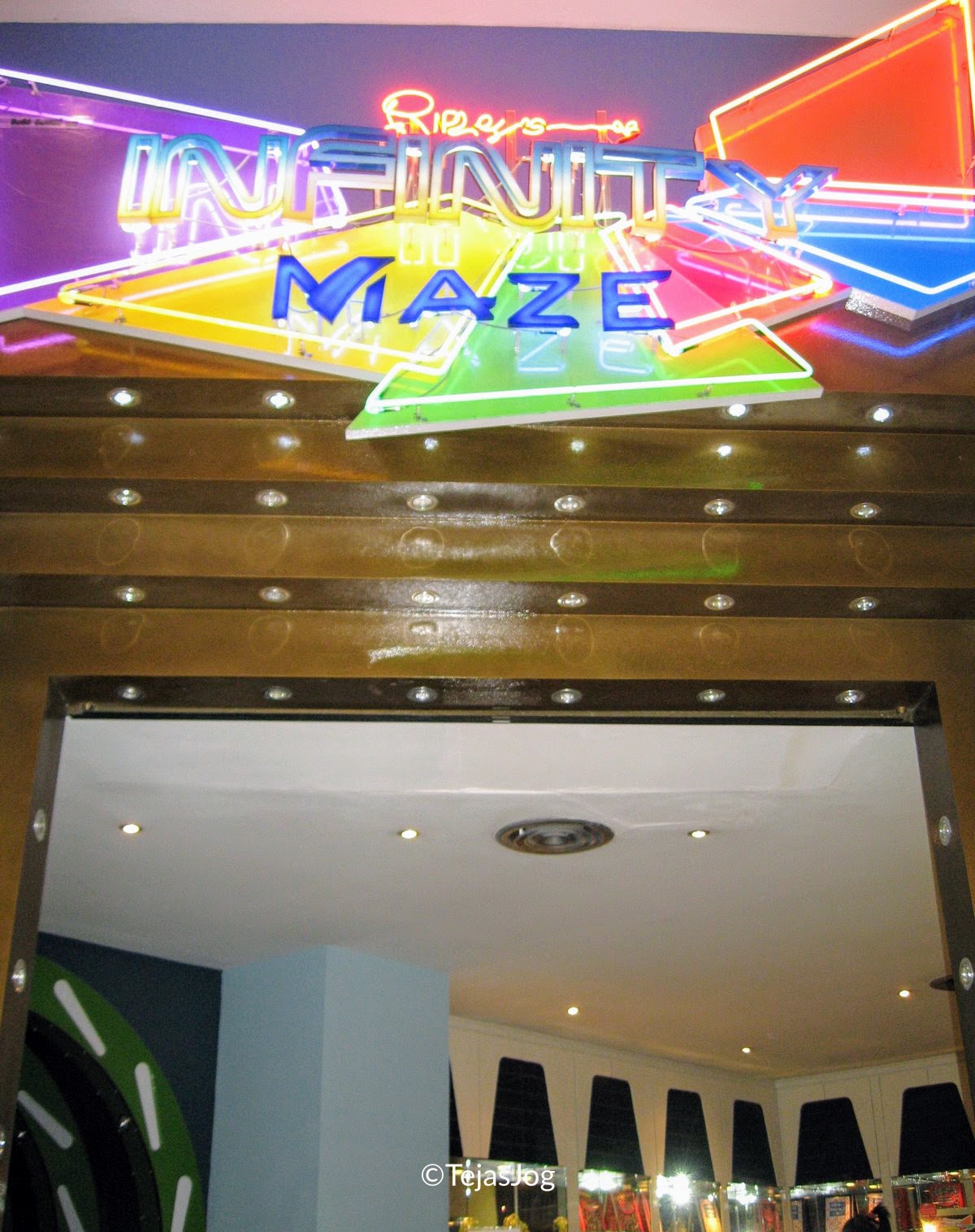 Ripley's Infinity Maze