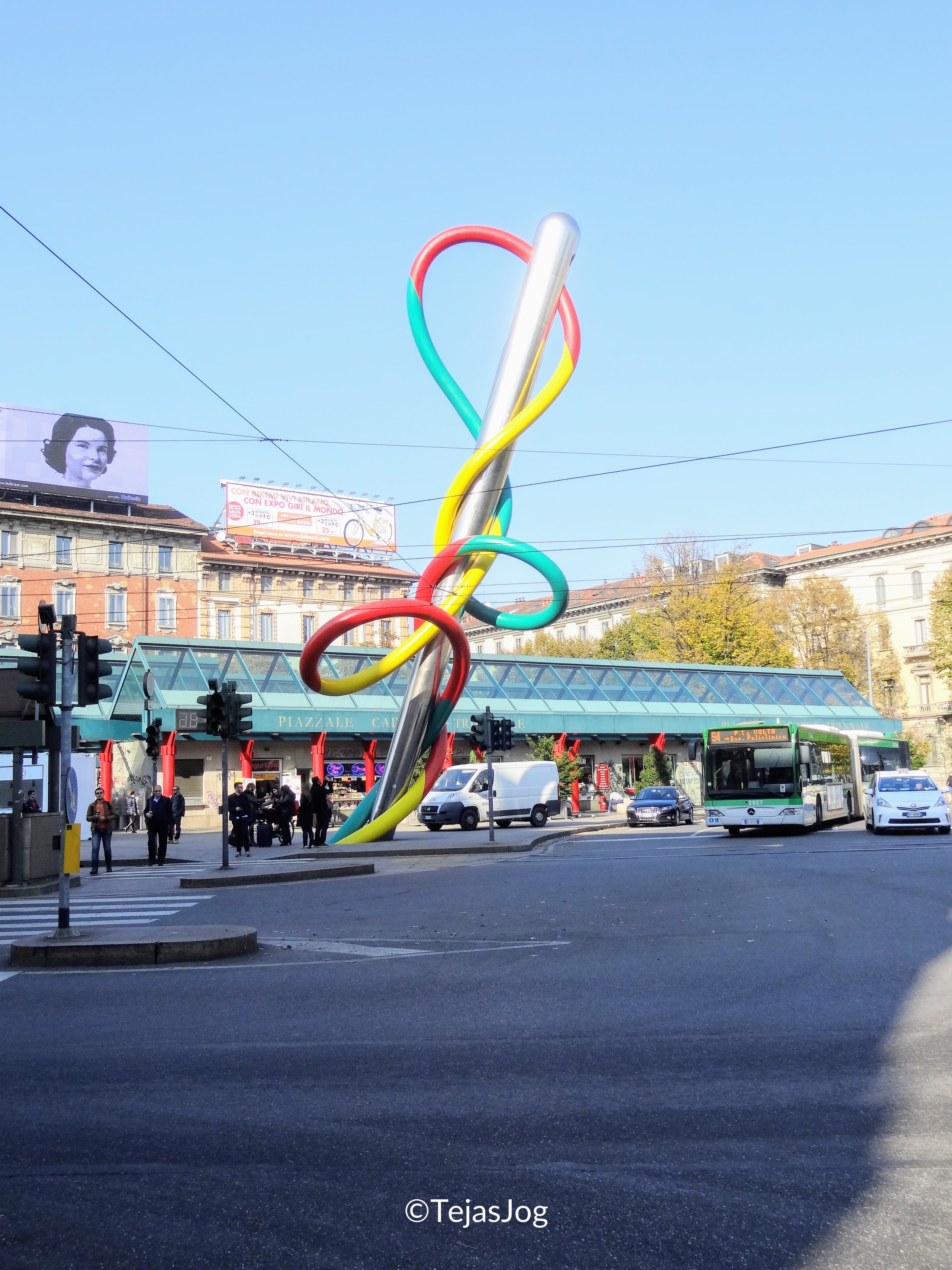 Needle, Thread and Knot public-art installation in Piazzale Cadorna