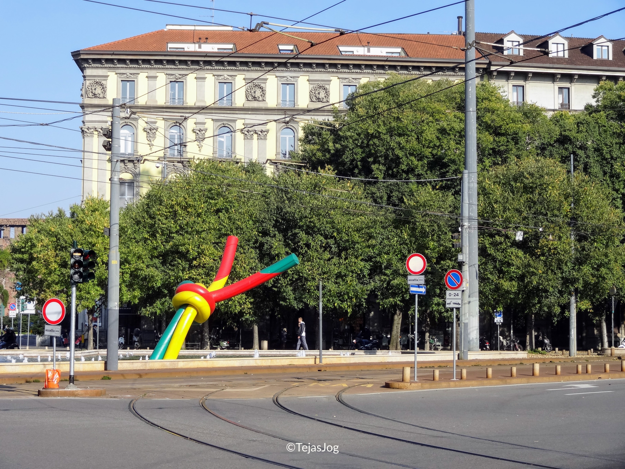 Needle, Thread and Knot public-art installation in Piazzale Cadorna