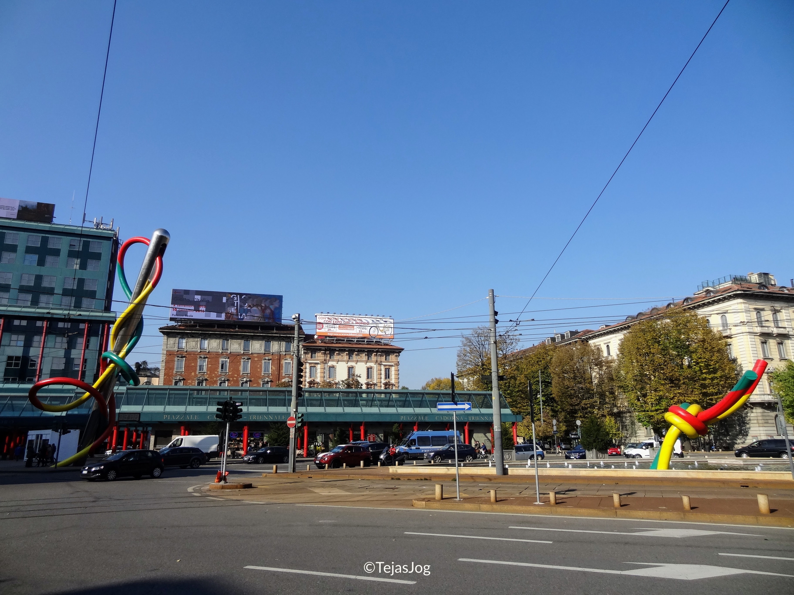Needle, Thread and Knot public-art installation in Piazzale Cadorna