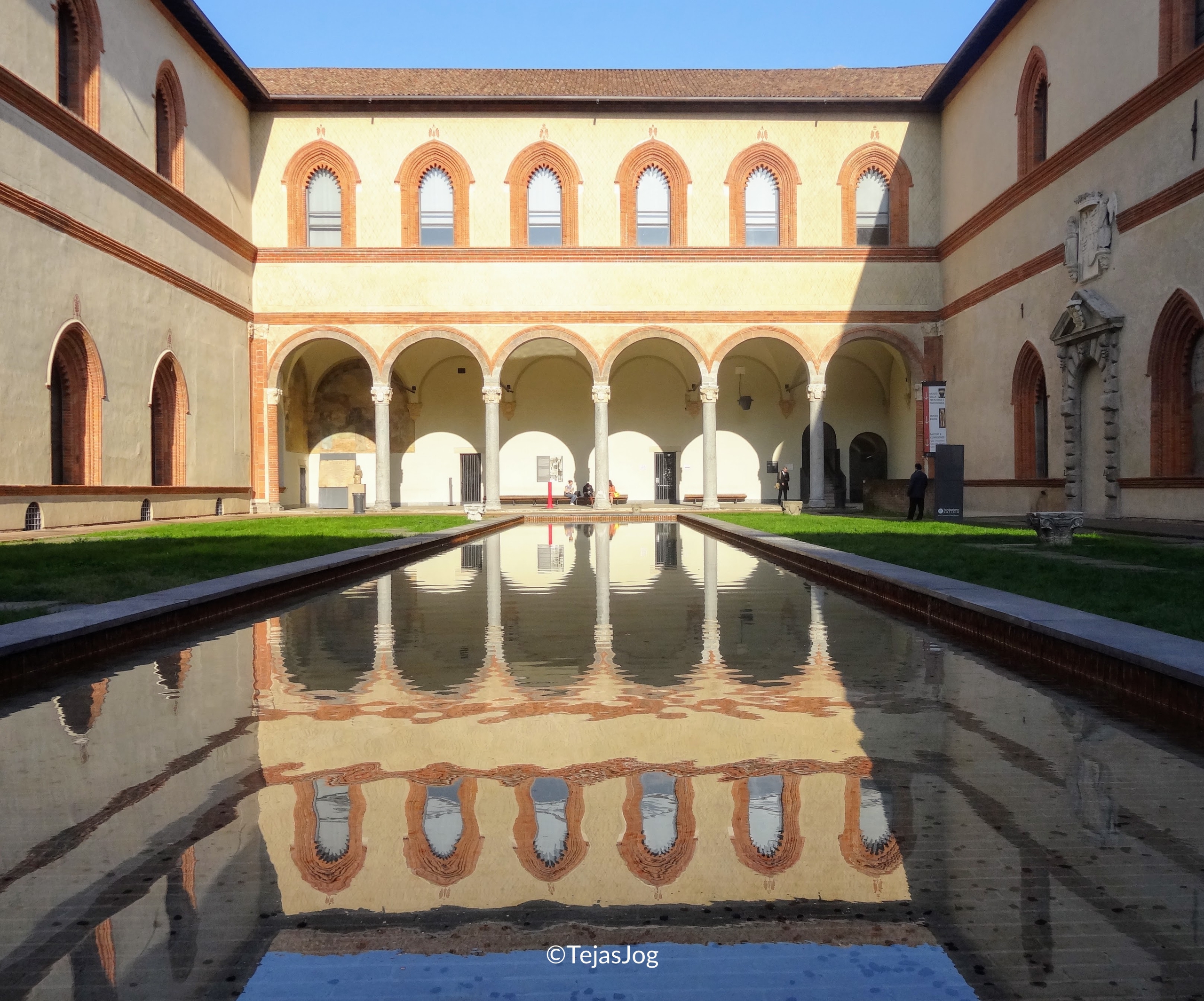 Ducal Court / Cortile delle Armi