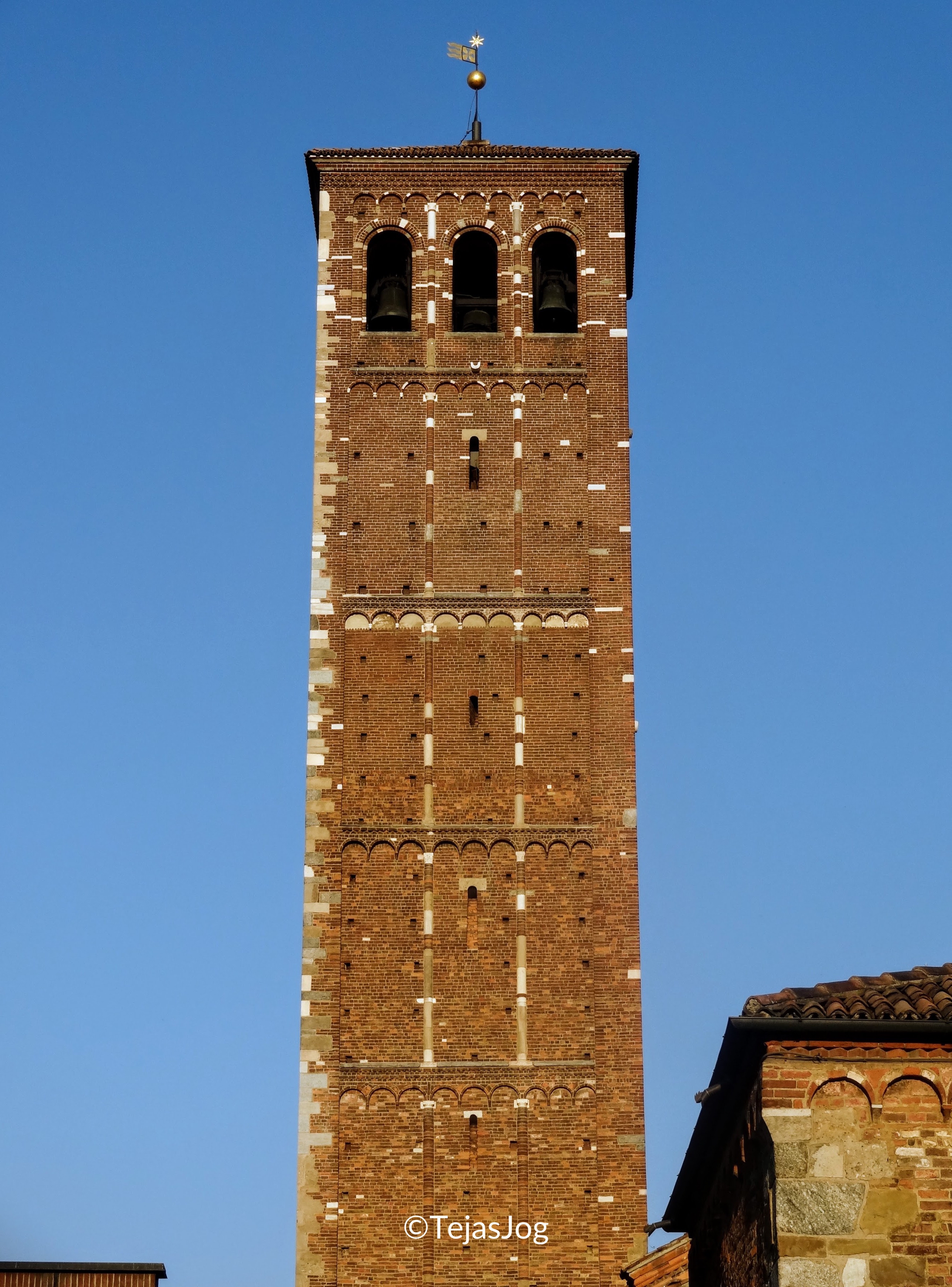 Basilica of Sant'Ambrogio / Basilica di Sant'Ambrogio