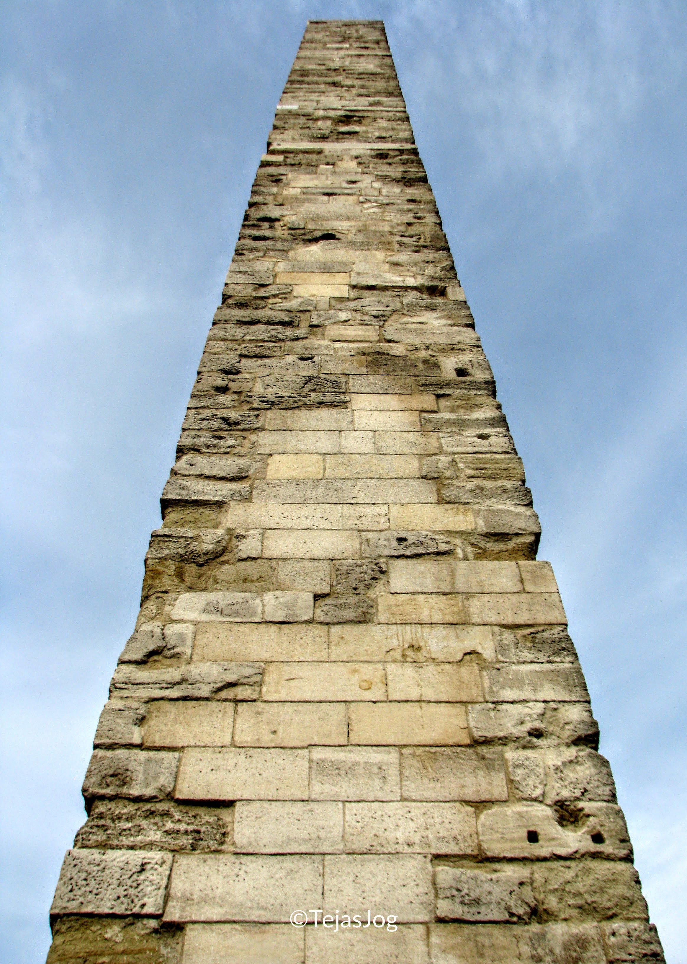 Walled Obelisk / Örme Dikilitaş