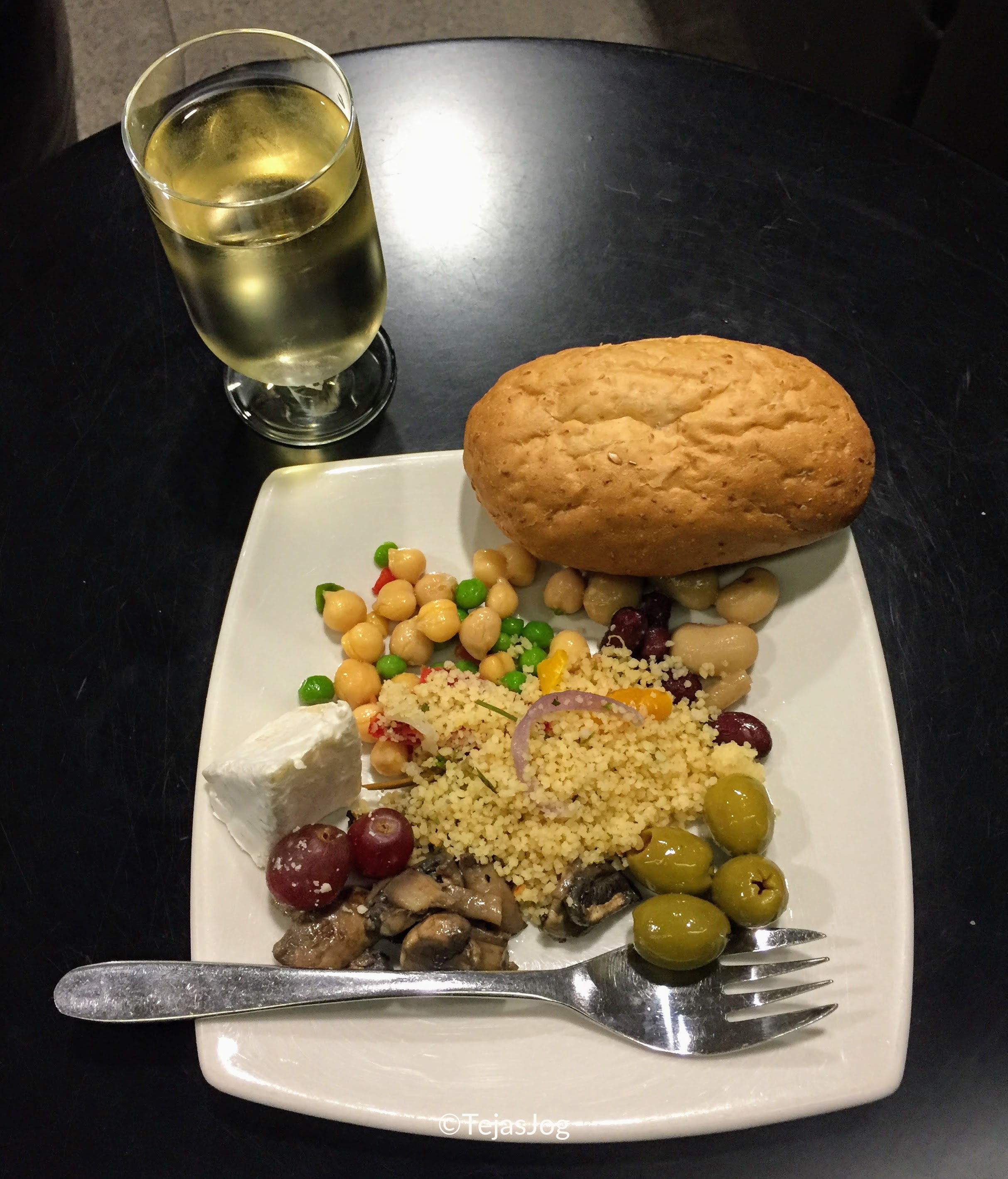 Dinner at SAA International Premium Lounge