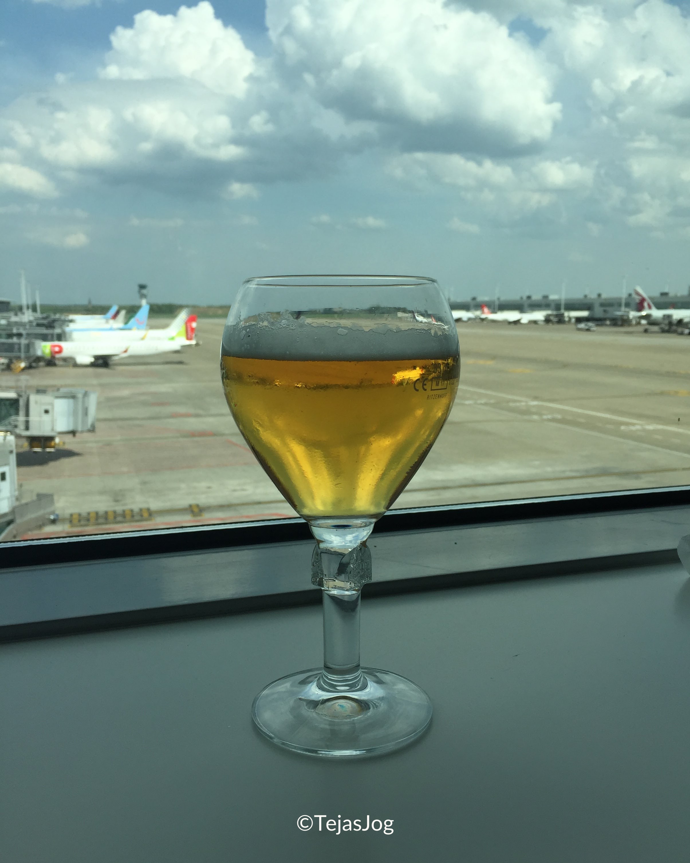 Lunch at Brussels Airlines Business Lounge