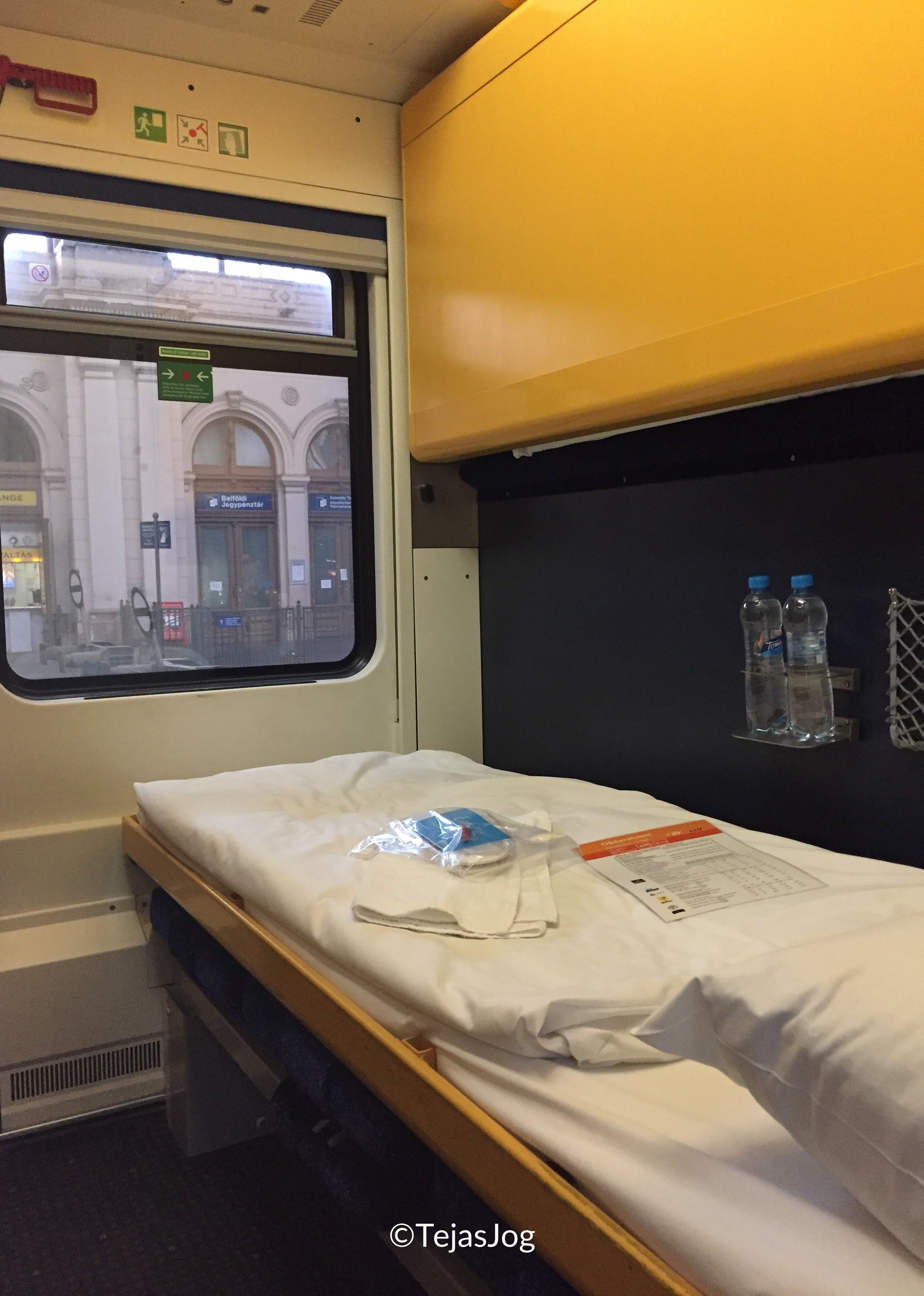 EuroNight sleeper train EN 476