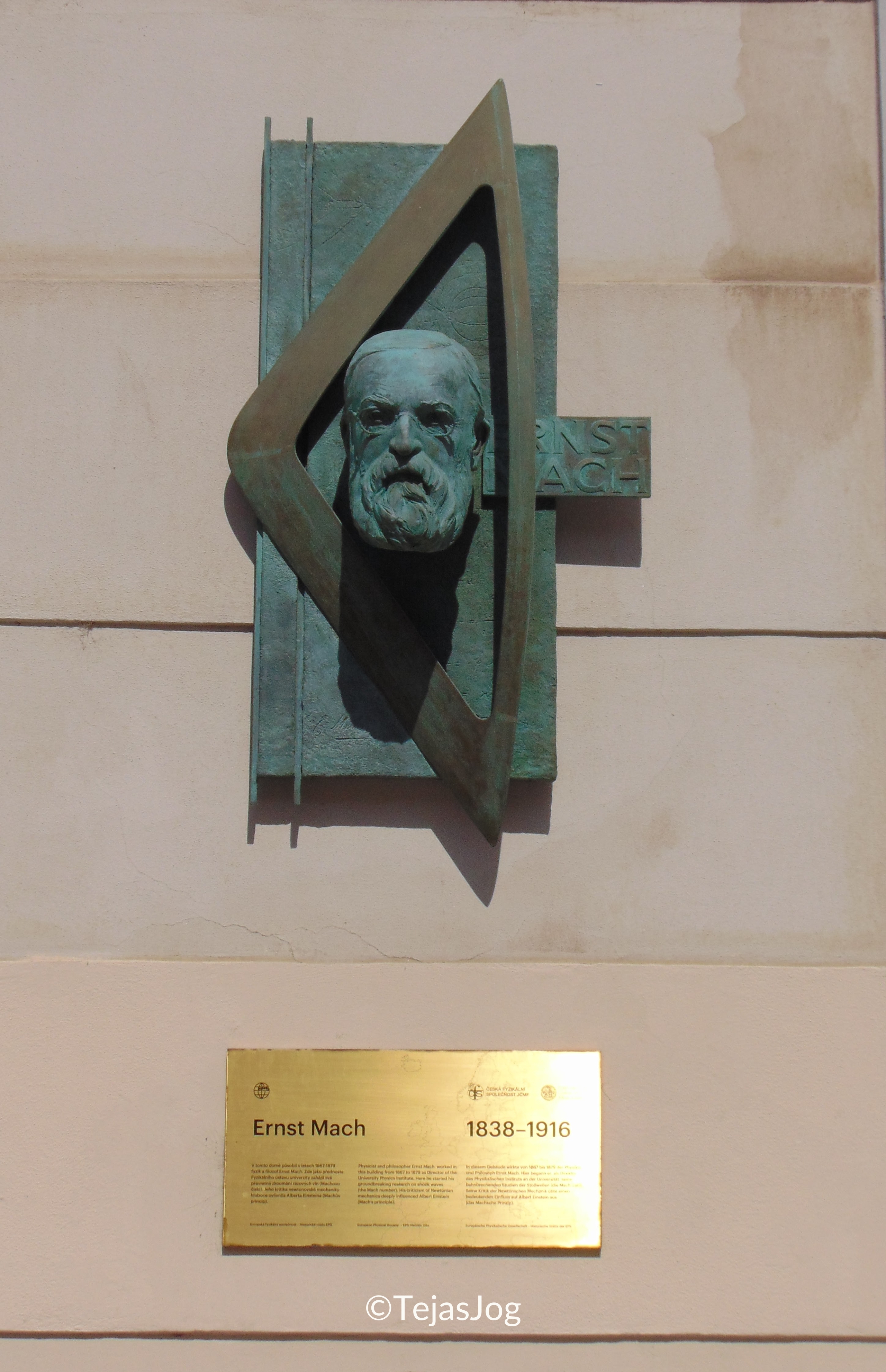 Ernst Mach sculpture