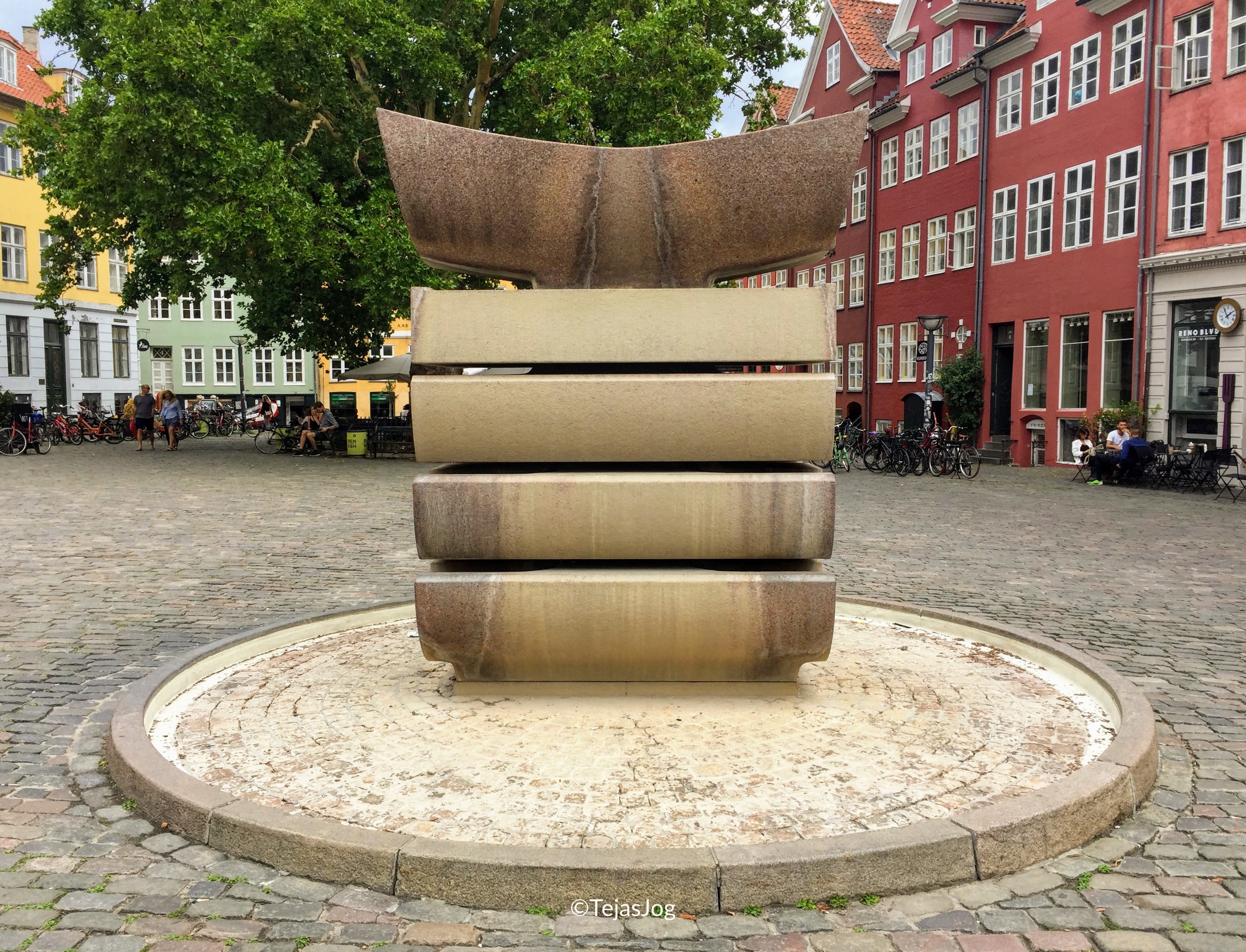 Fountain by Søren Georg Jensen