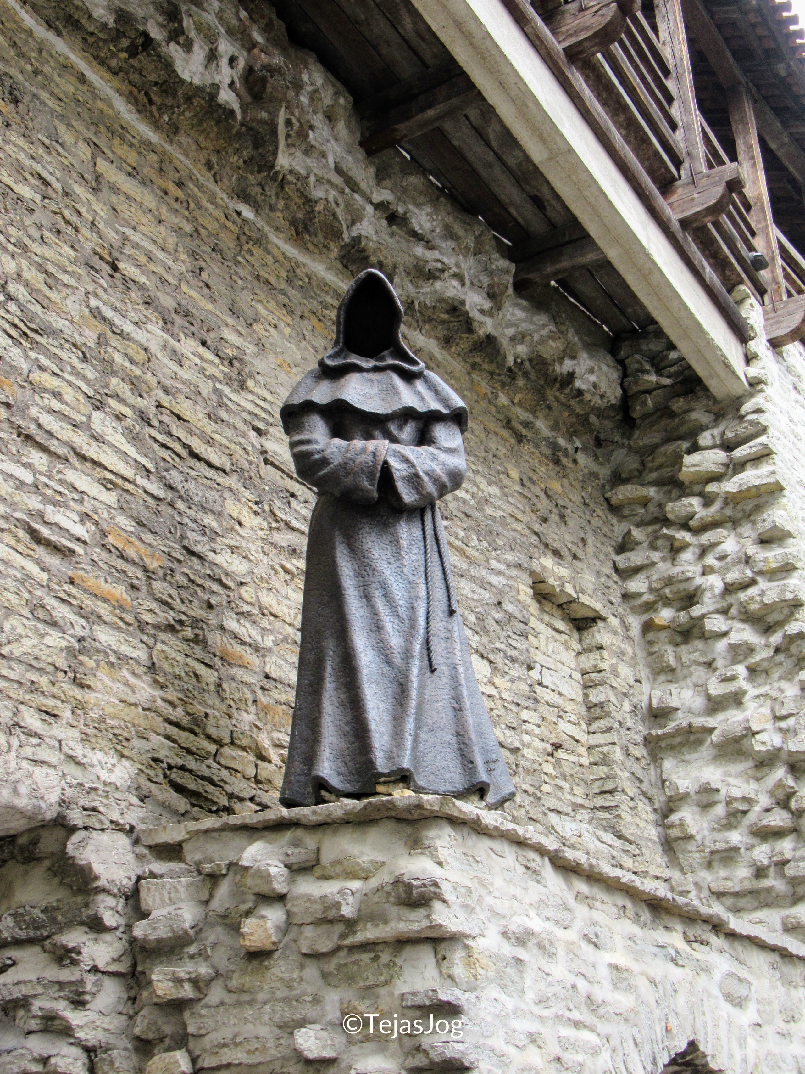 The 3 monks of the Danish Garden