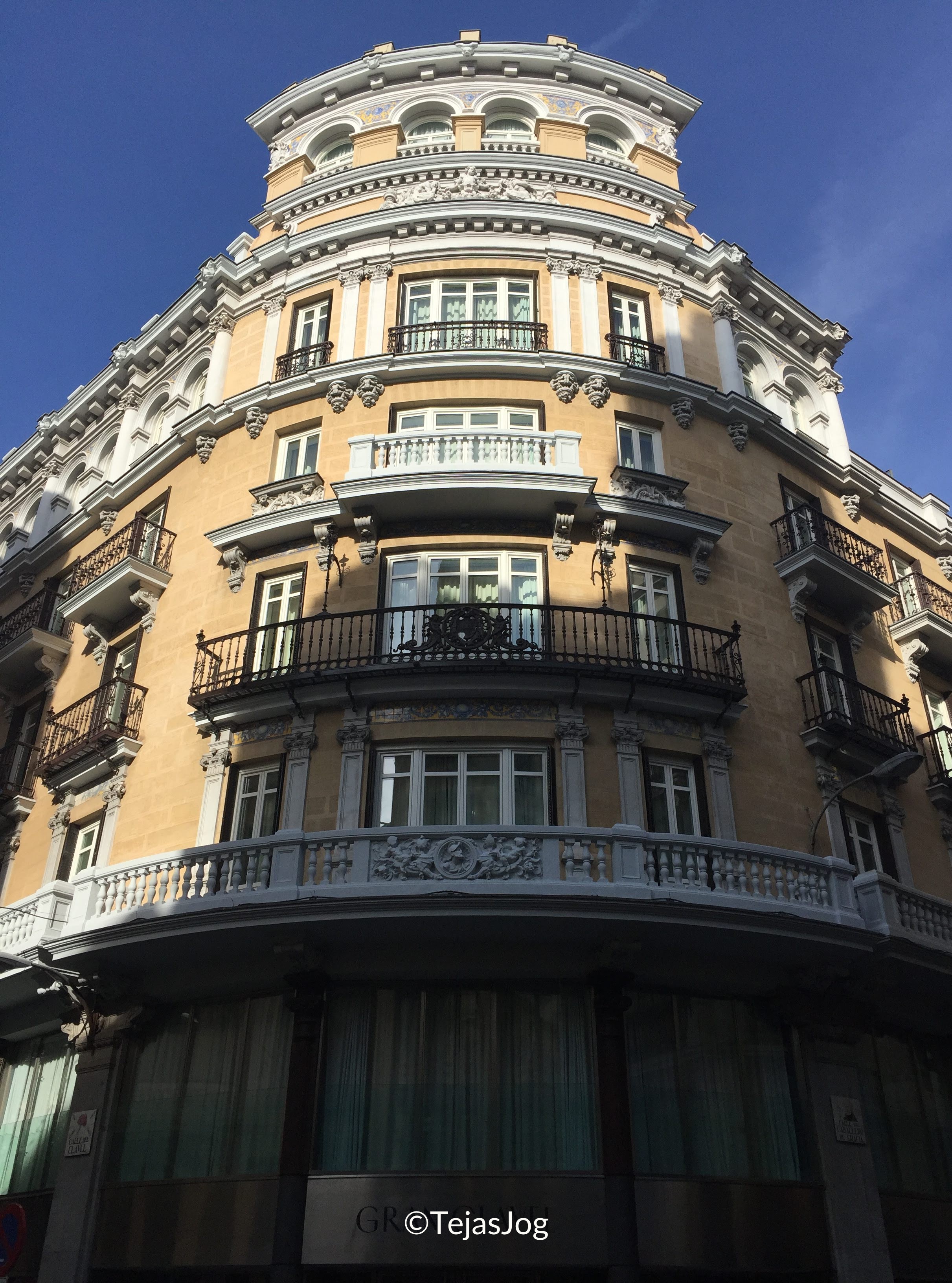 Vermutería Gran Clavel