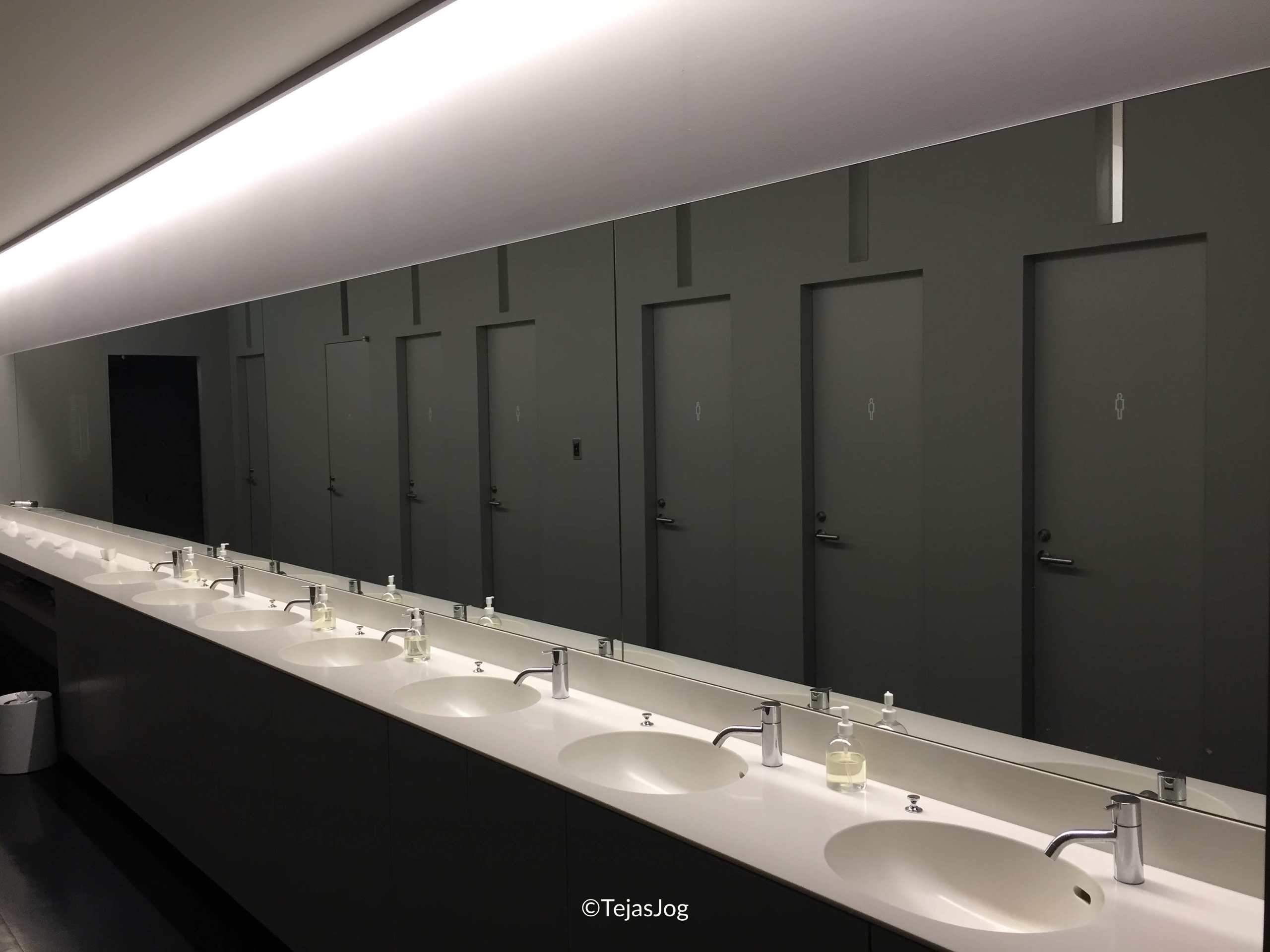 Nine Hours Narita Airport