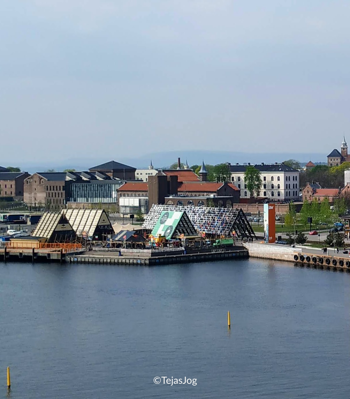 She Lies - Monica Bonvicini She Lies - Monica Bonvicini