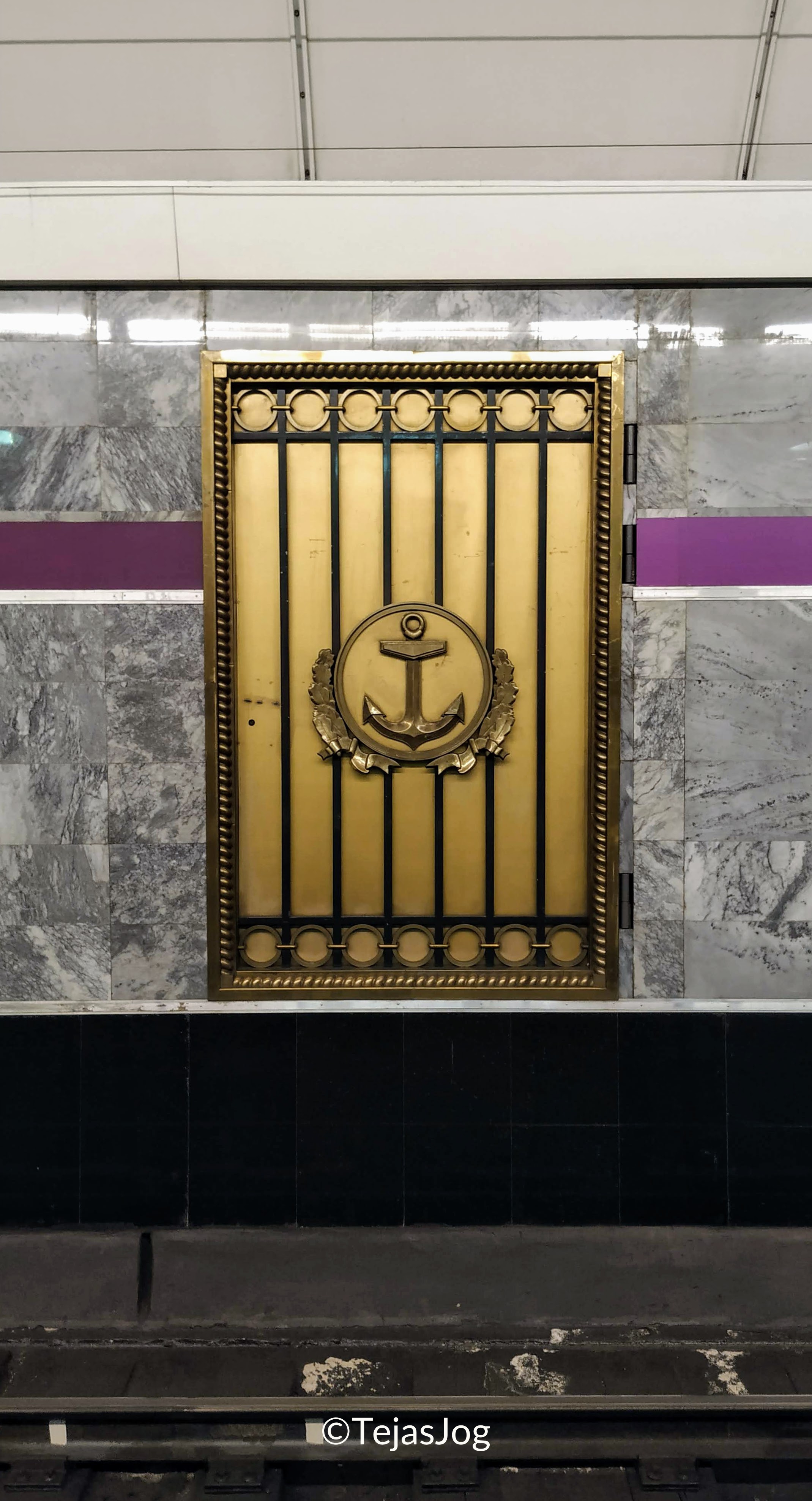 Admiralteyskaya (Адмиралтейская)