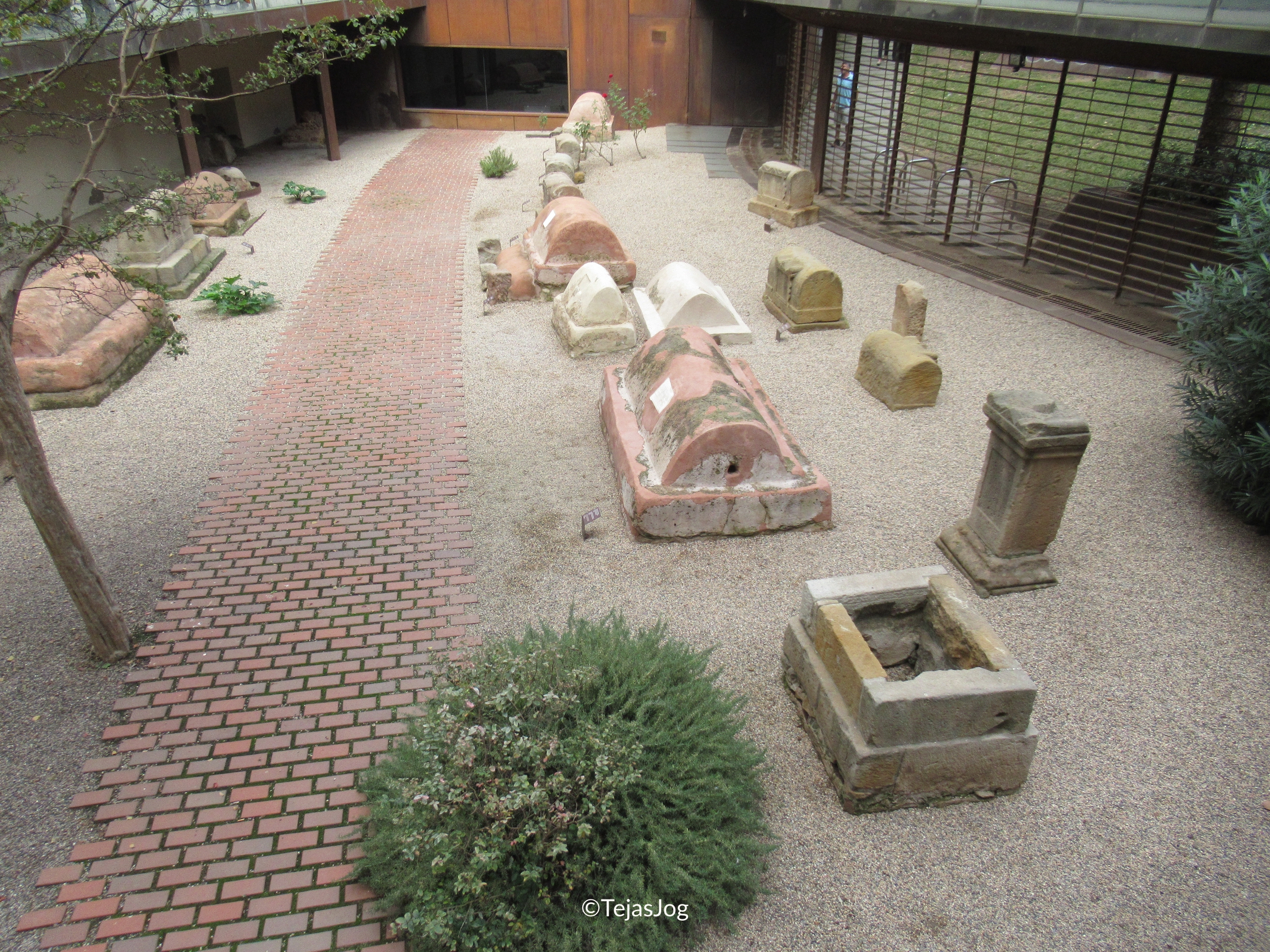 Via Sepulcral Romana