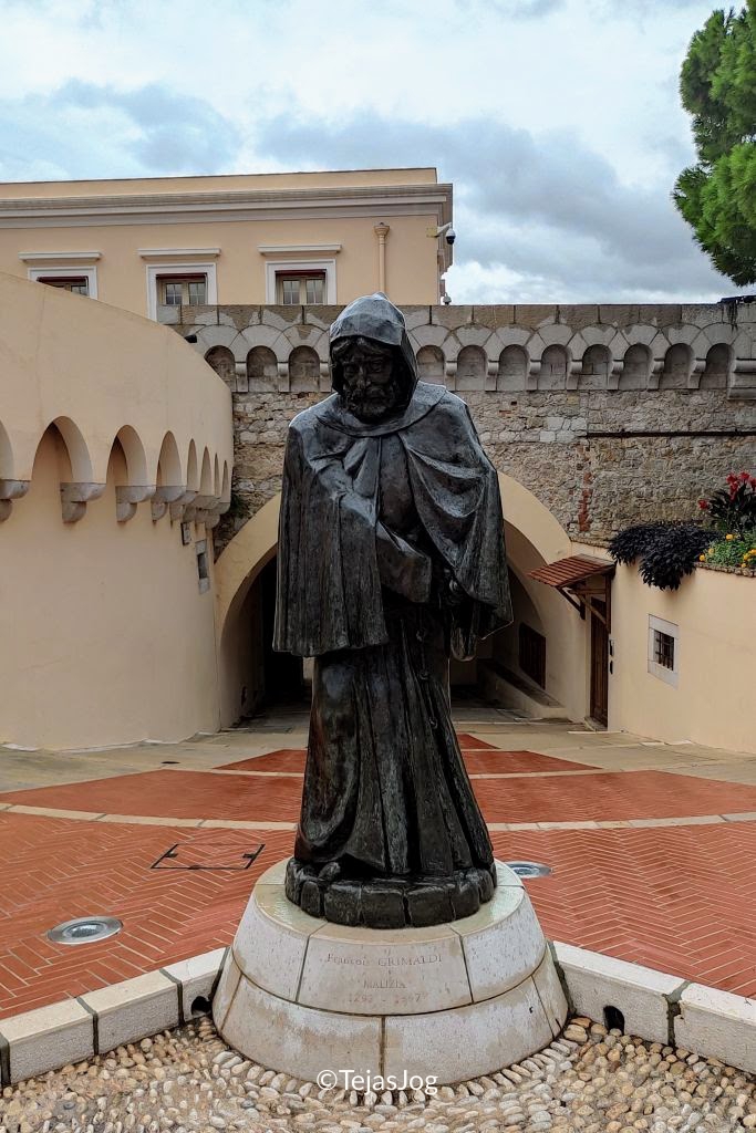 François Grimaldi Statue