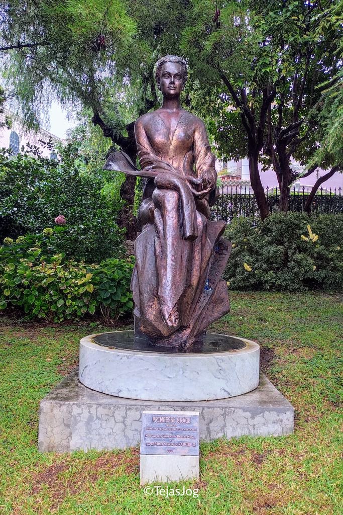 Princess Grace Statue