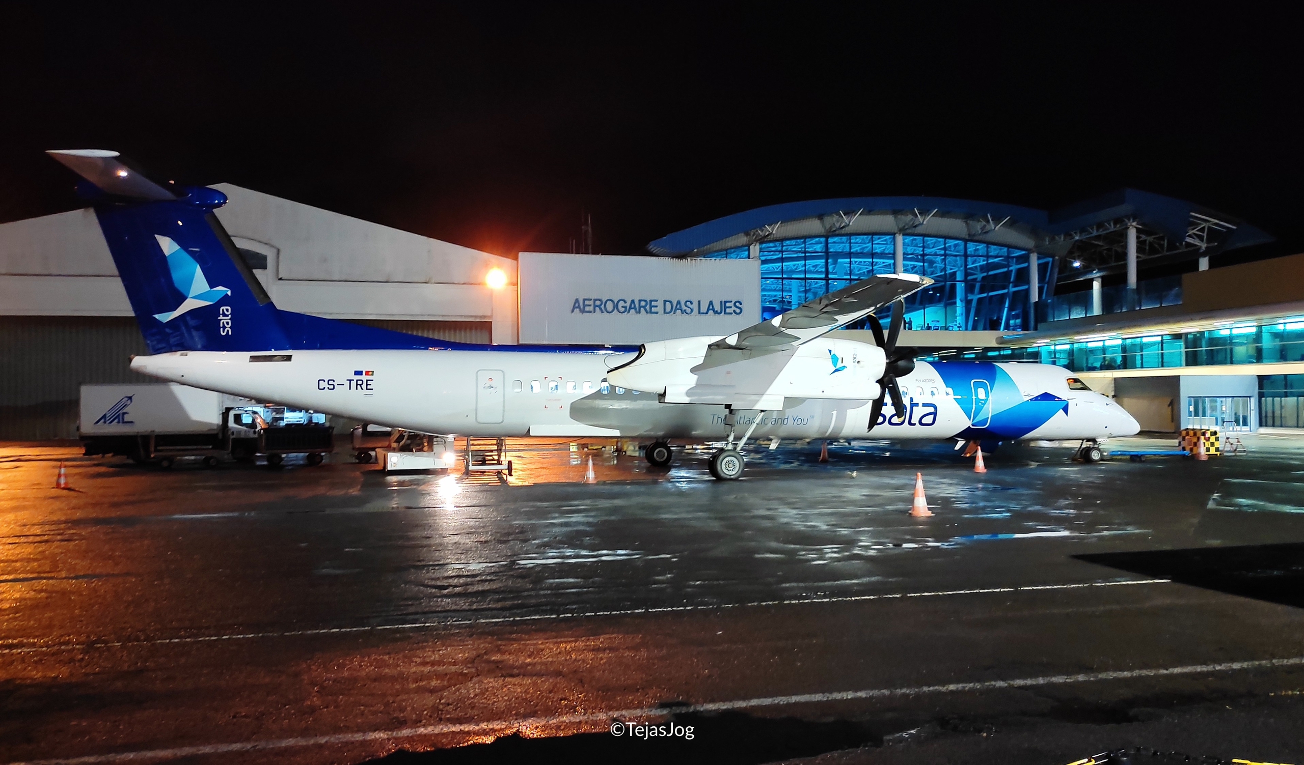 Aerogare Civil das Lajes