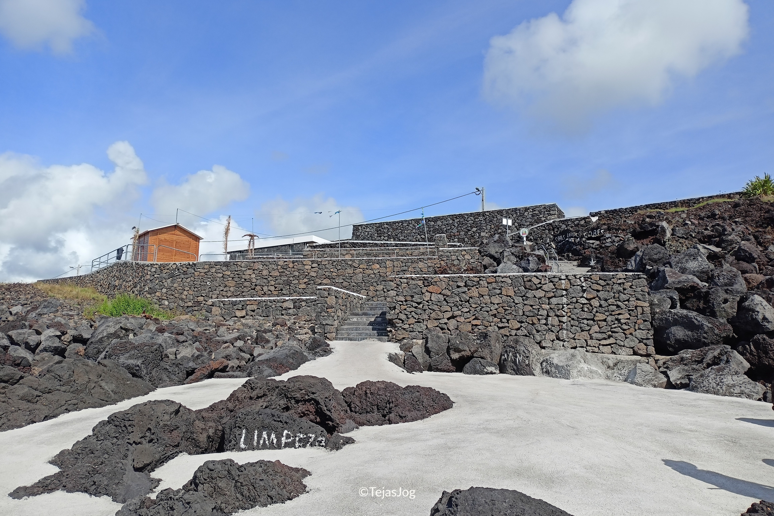 Zona Balnear da Fajã do Ficher (Serretinha) Zona Balnear da Fajã do Ficher (Serretinha)