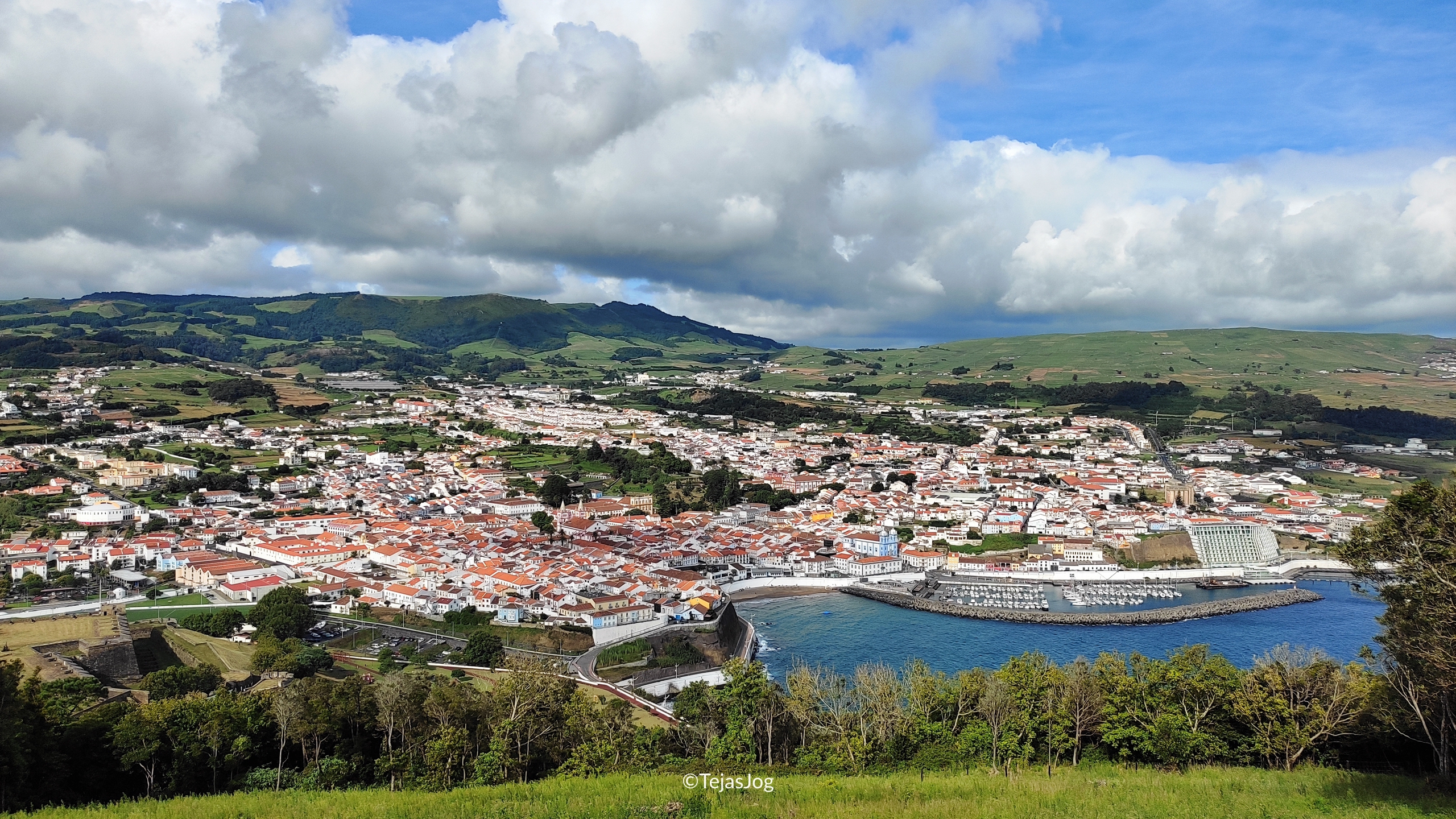 Miradouro do Pico das Cruzinhas Miradouro do Pico das Cruzinhas