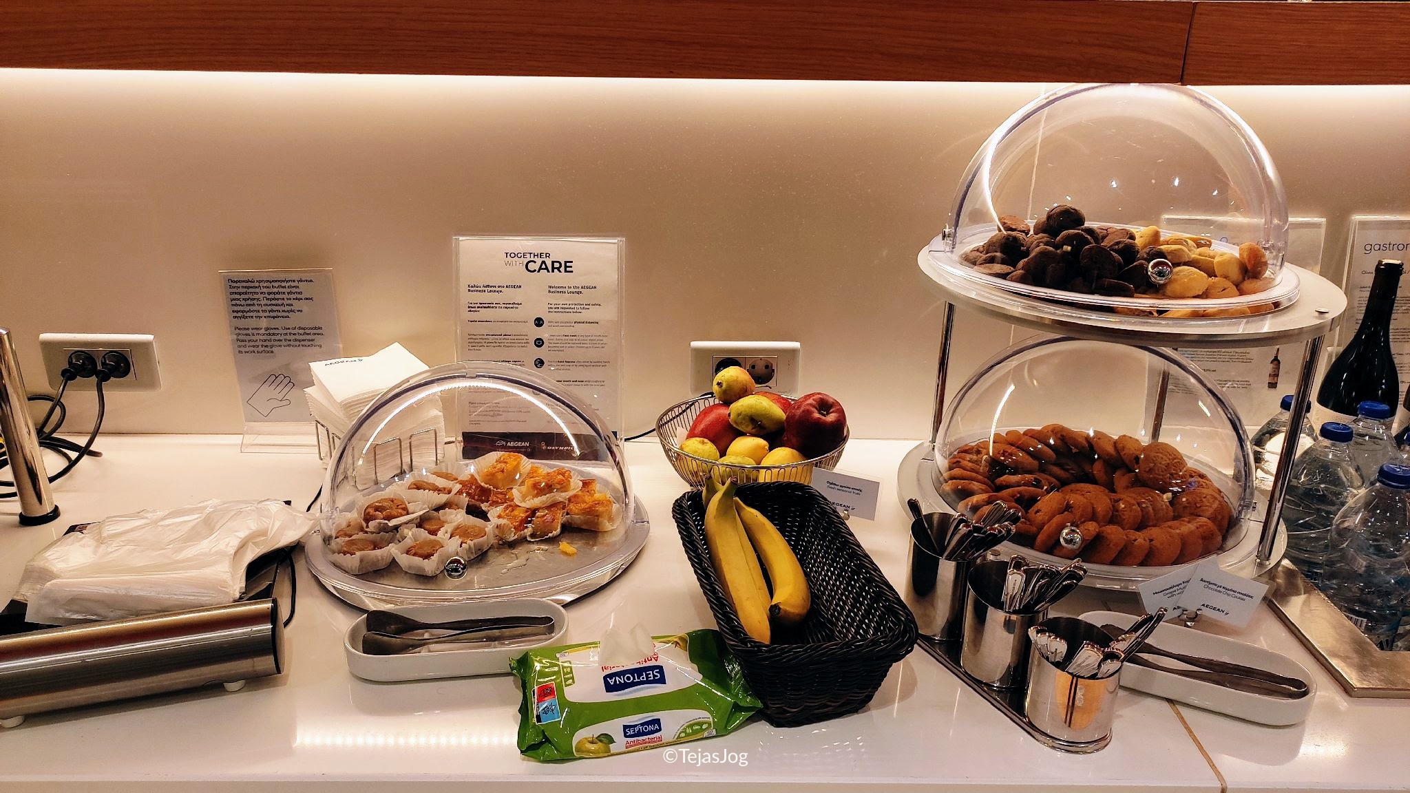 Buffet at the Aegean Lounge