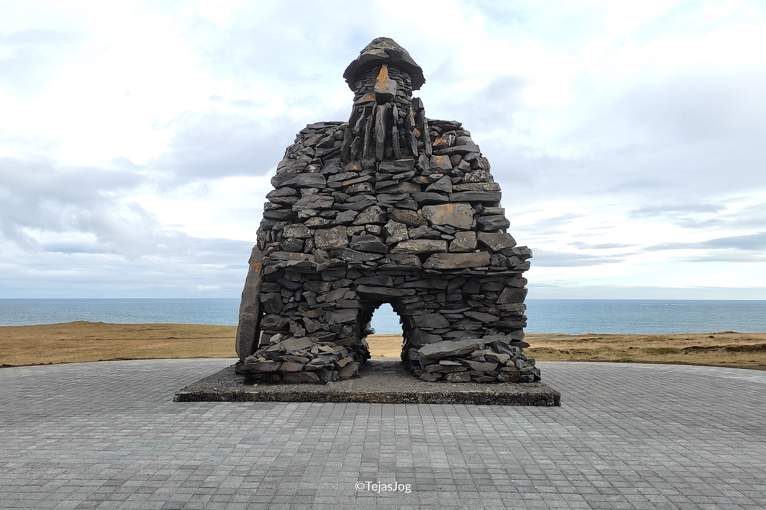 Monument to the Bard of Snæfellsás