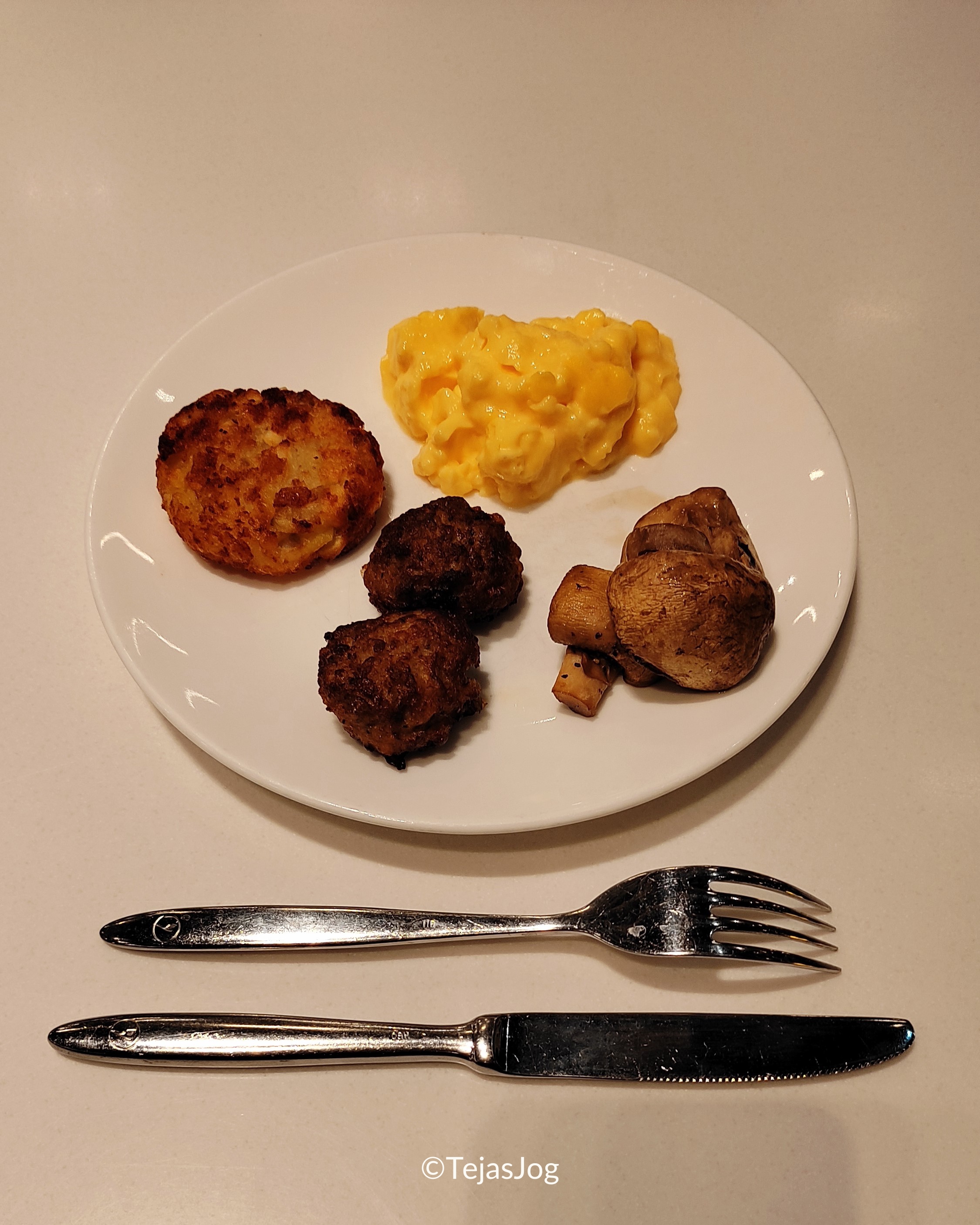 Breakfast at Lufthansa Senator Lounge A (Schengen)