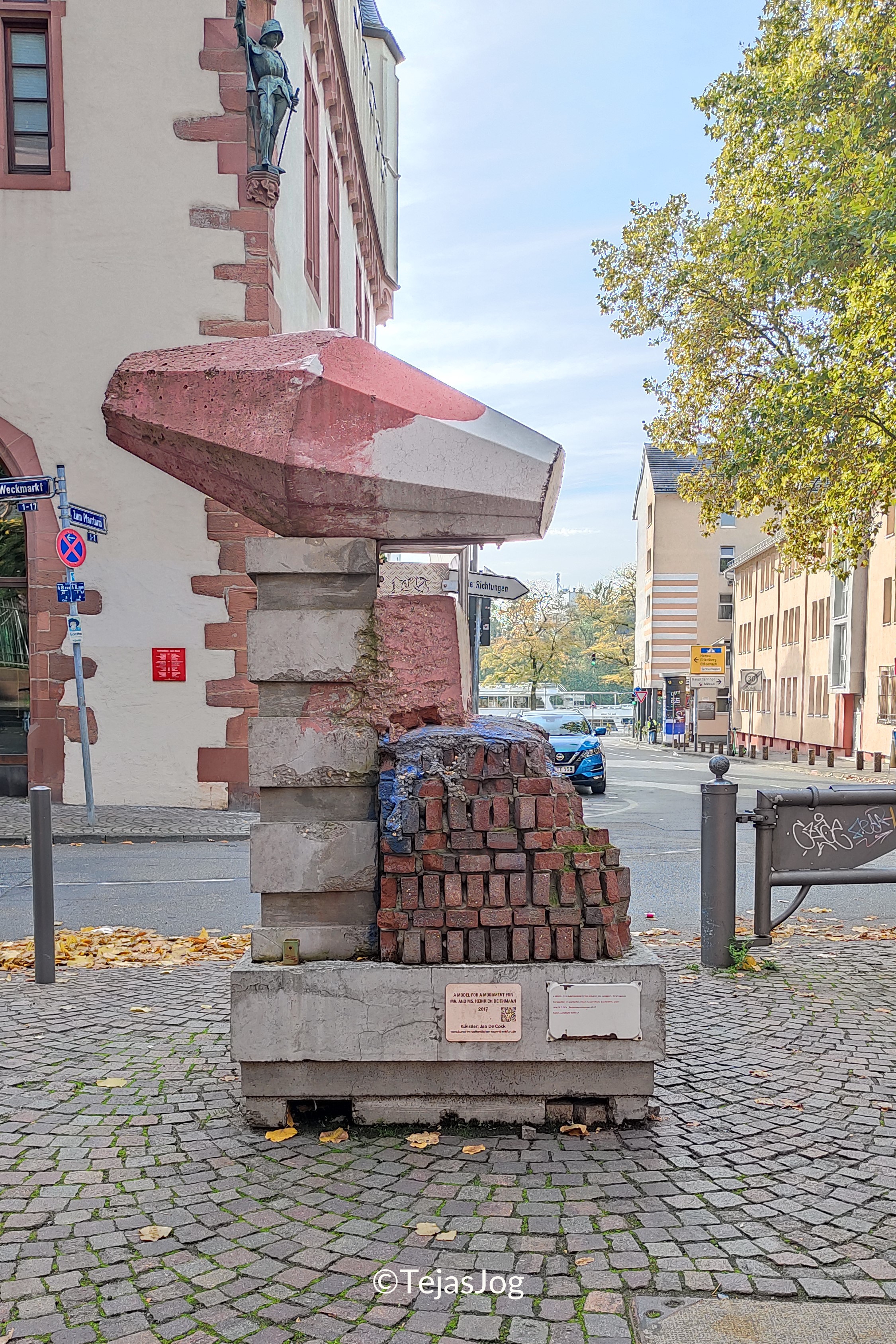 A Model for a Monument for Mr. and Mrs. Heinrich Deichmann