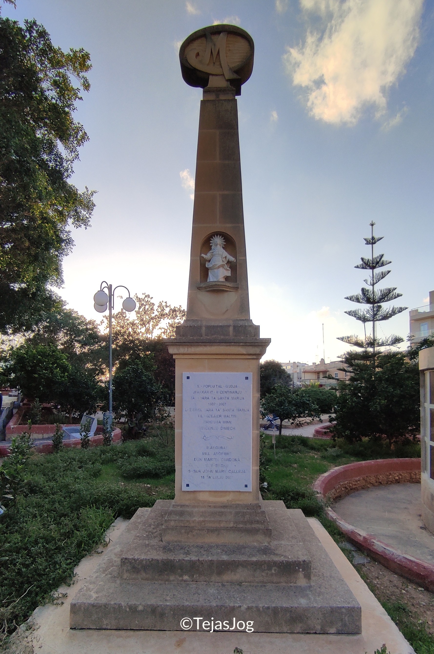 Gnien Raymond Caruana