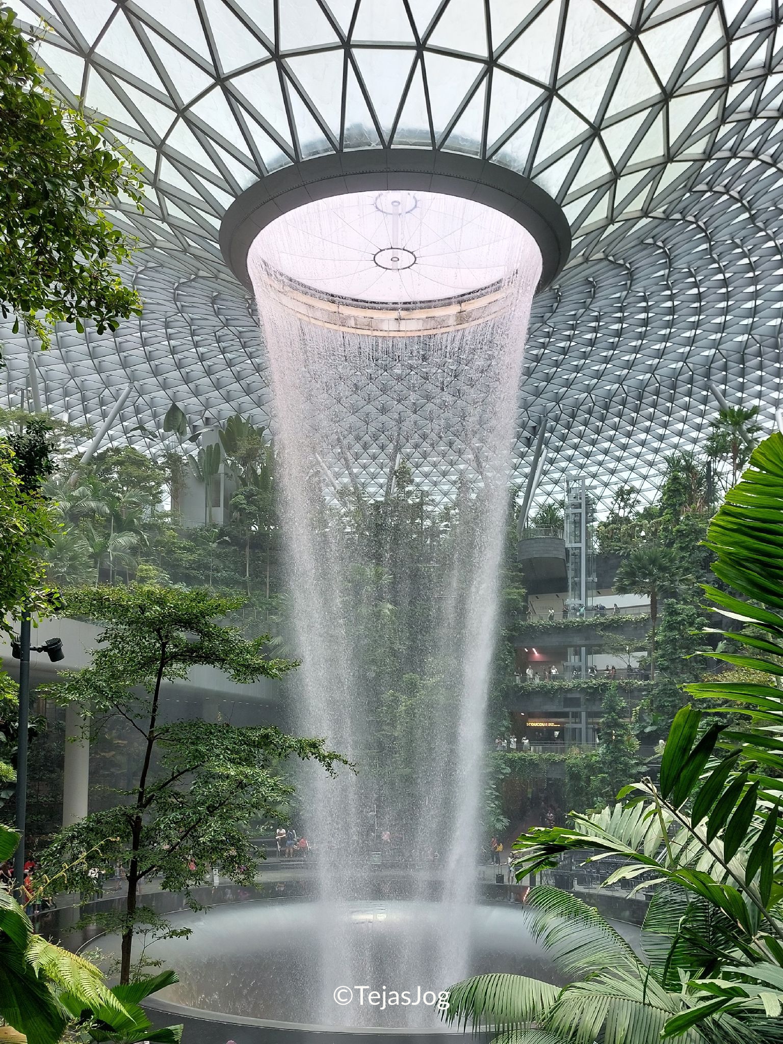 Waterfall at Jewel Changi Airport Waterfall at Jewel Changi Airport