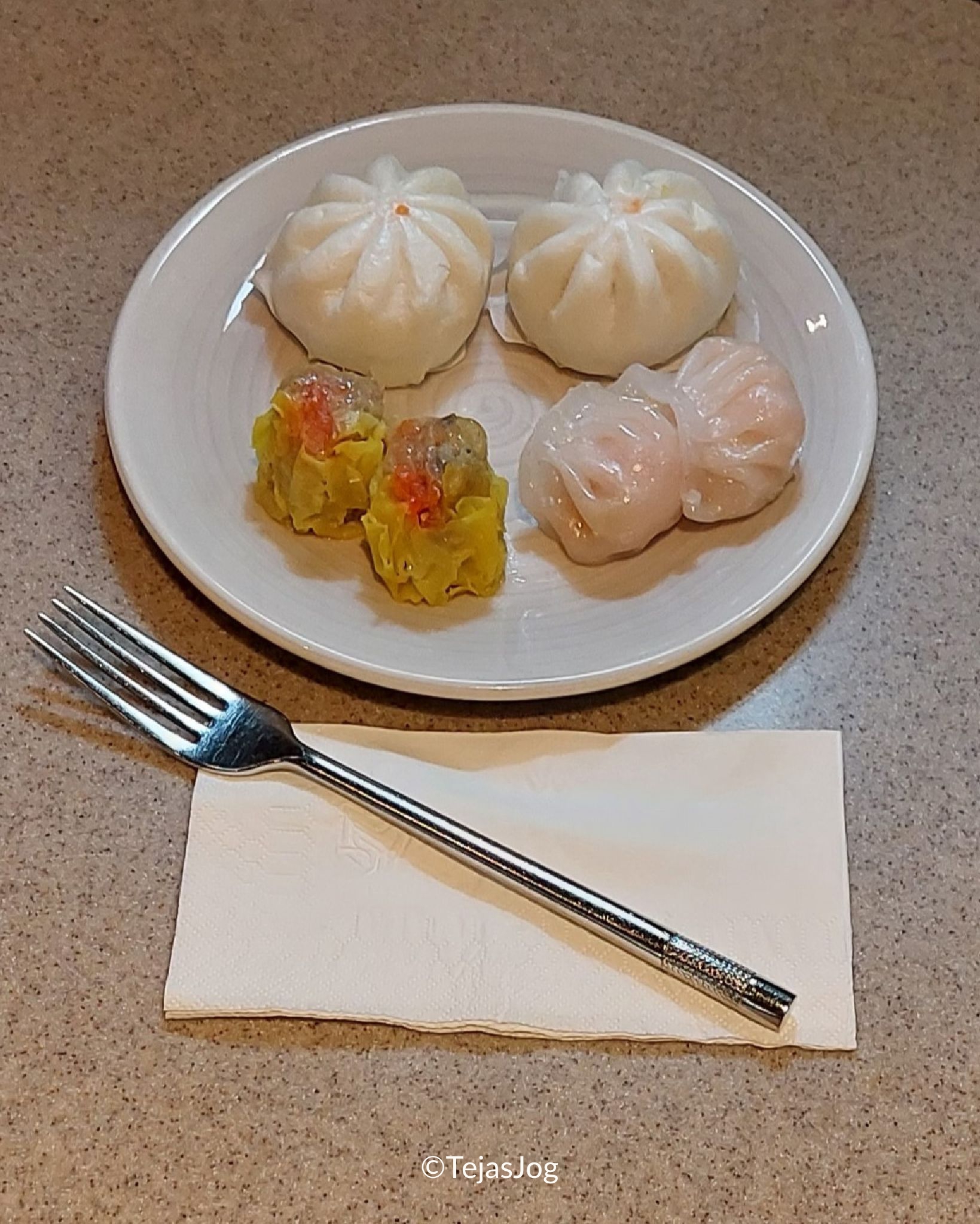 Lunch at KrisFlyer Gold Lounge Lunch at KrisFlyer Gold Lounge