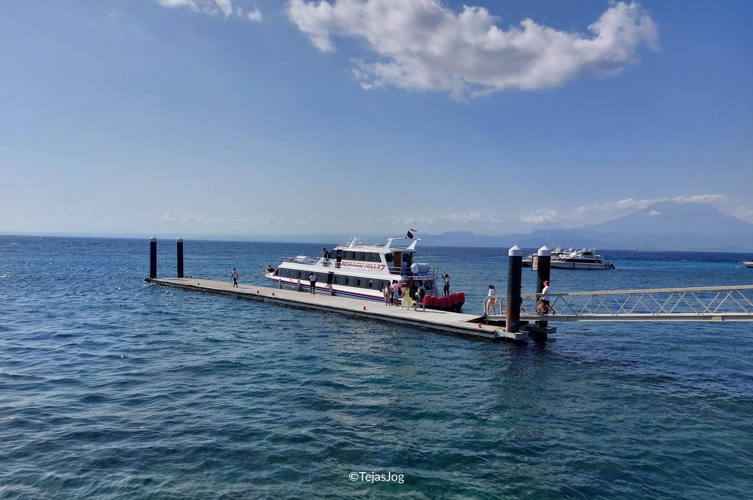 Semabu Hills Fast Boat