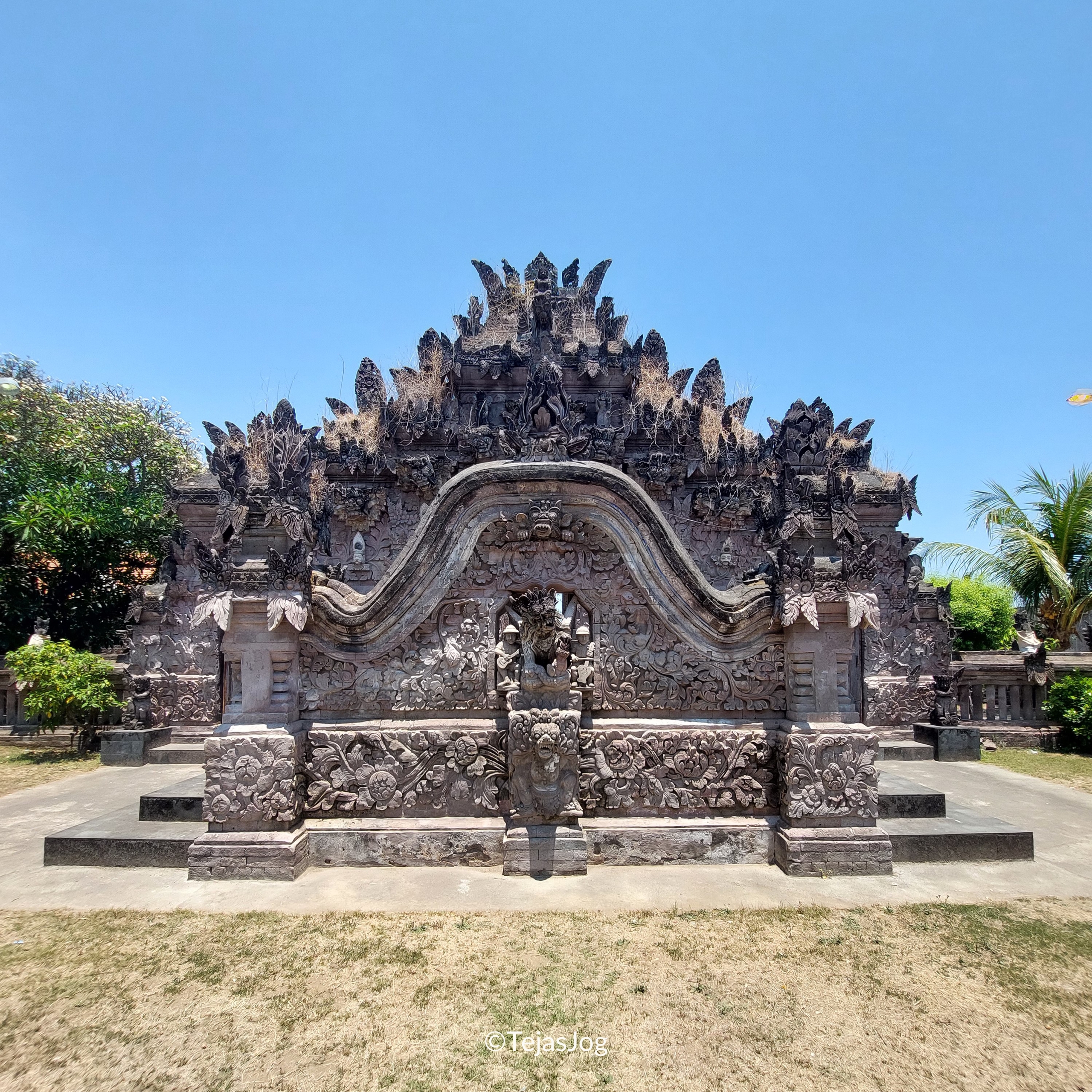 Beji Sangsit Temple