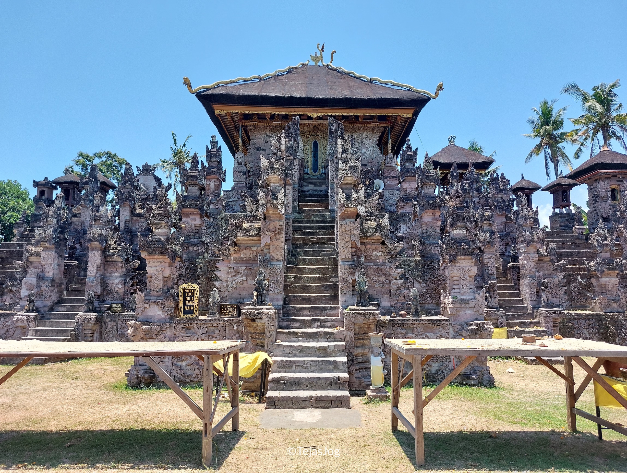 Beji Sangsit Temple
