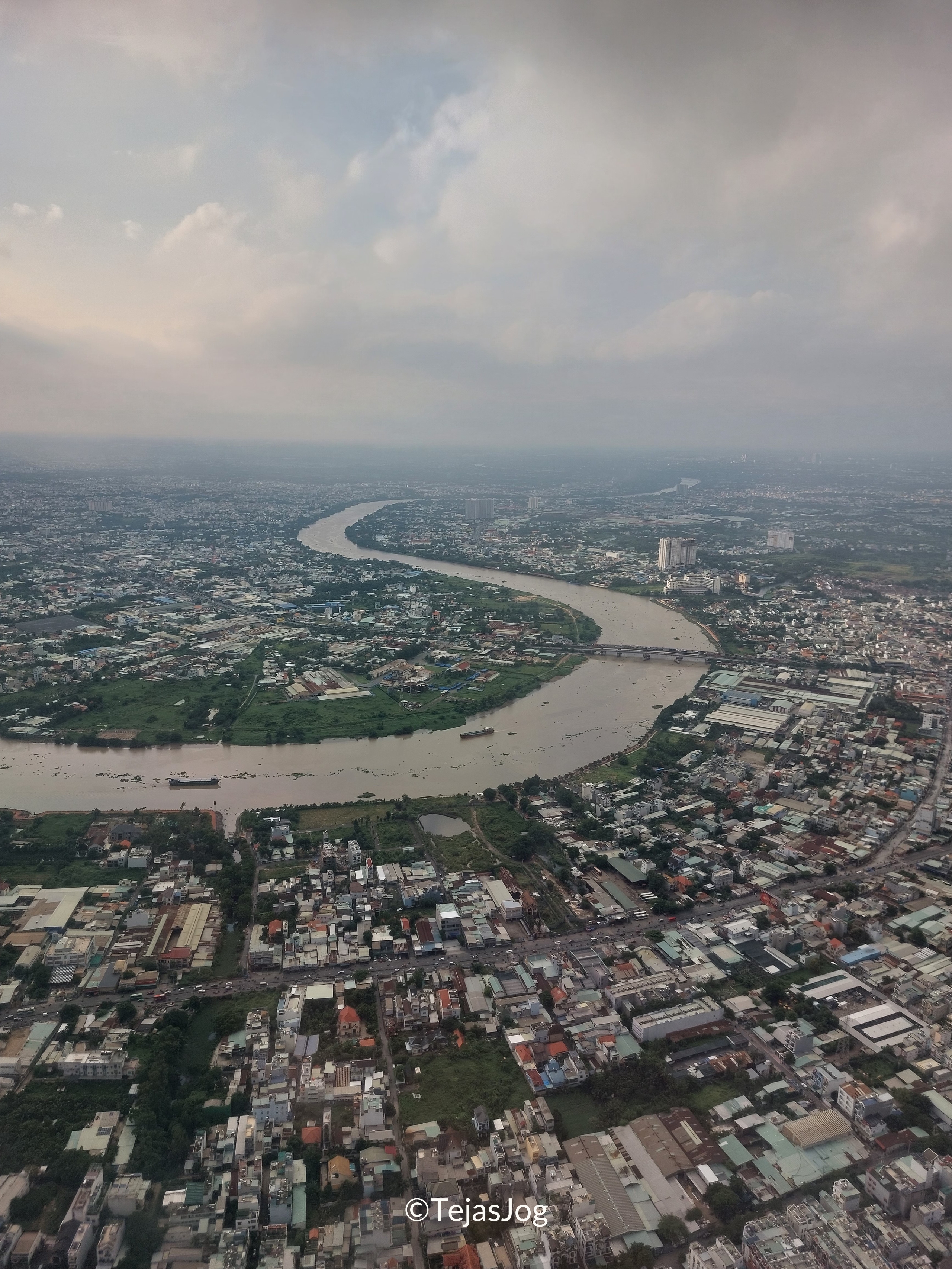 Approaching Saigon on Vietjet Air 894