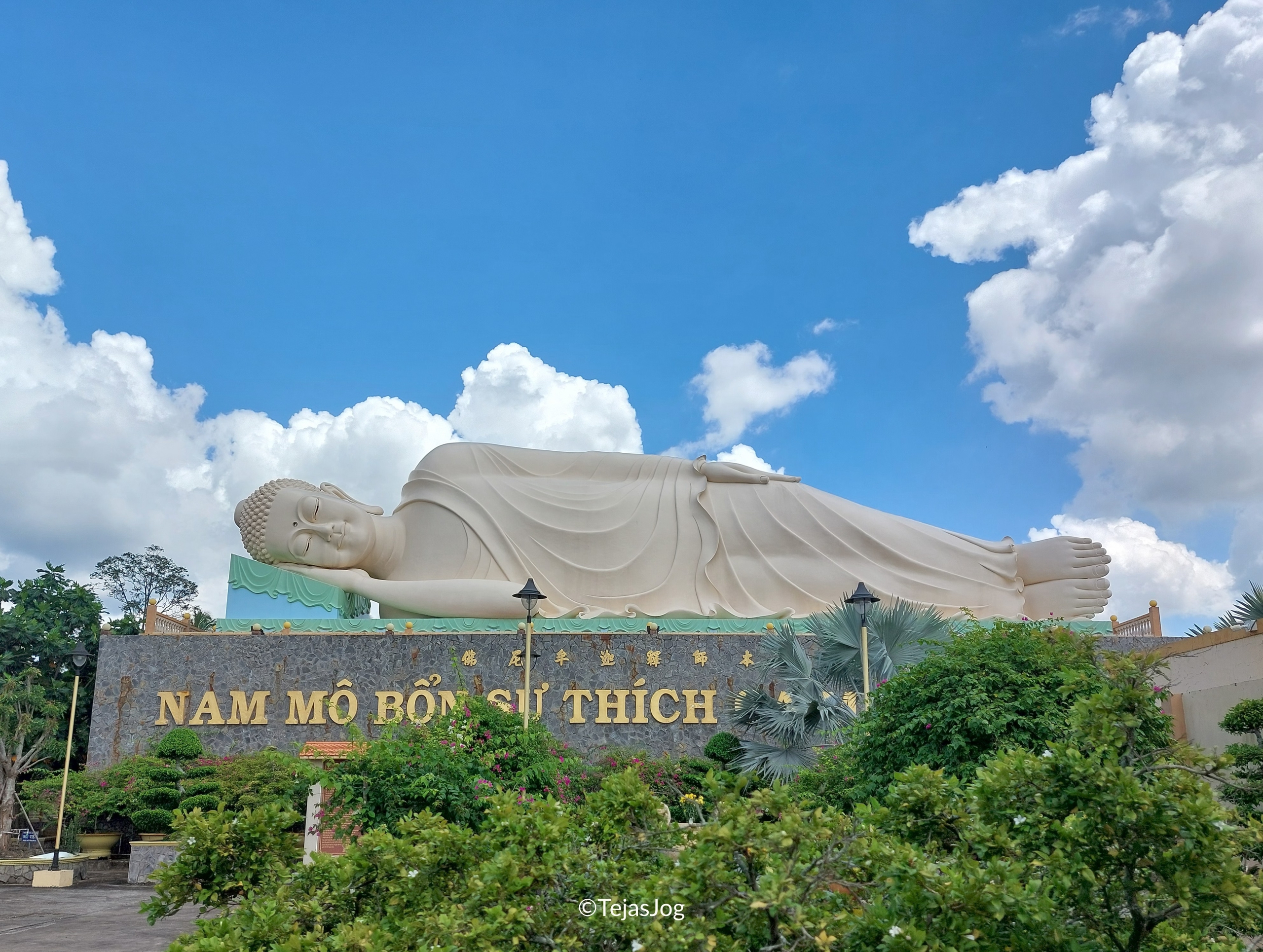 Reclining Buddha at Vinh Trang Pagoda
