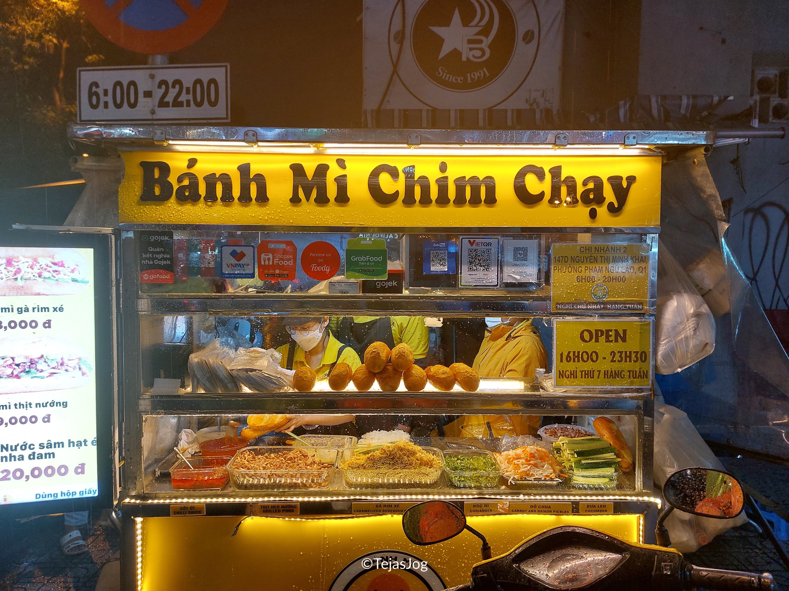 Bánh Mì Chim Chạy - Chợ Thái Bình