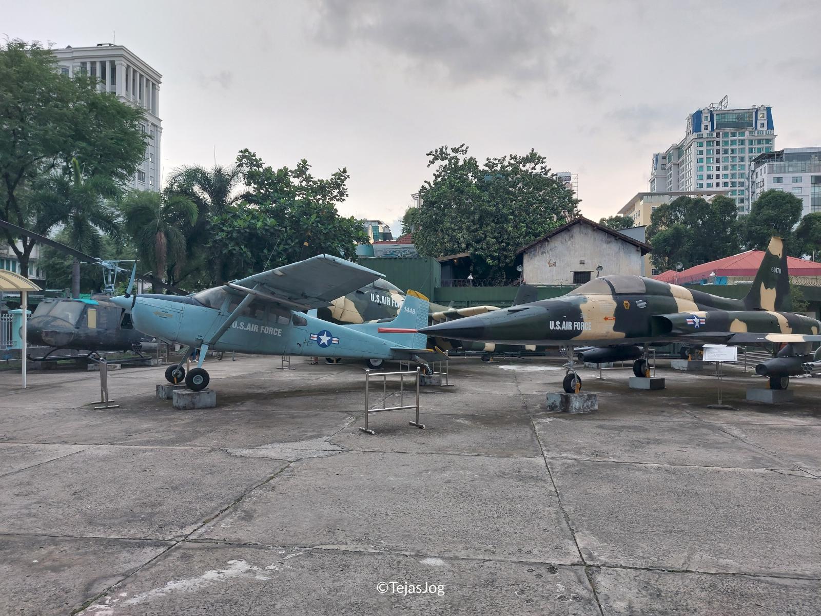 Overview of the aircraft display area Overview of the aircraft display area