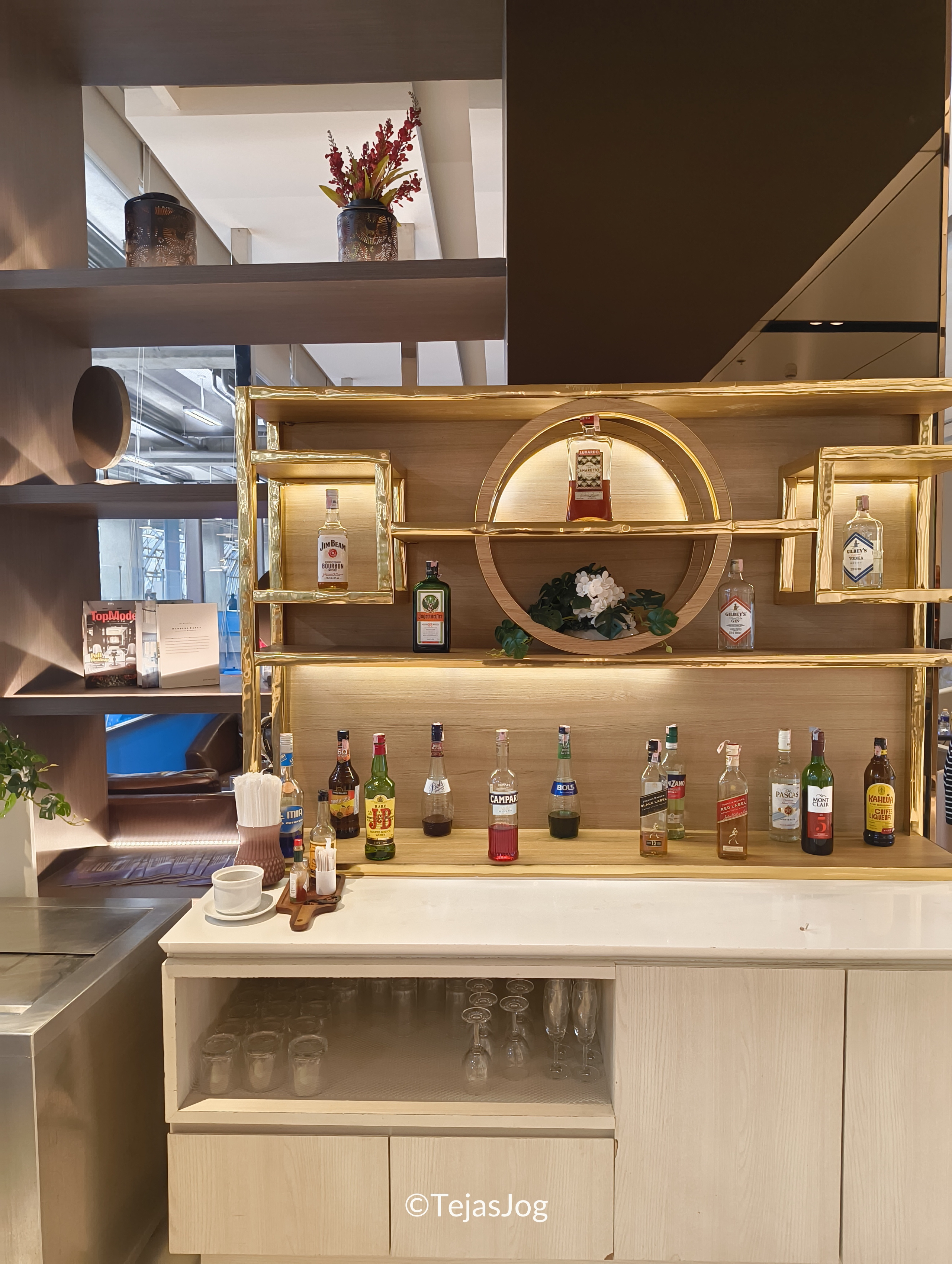 Miracle Lounge at Bangkok Suvarnabhumi Airport