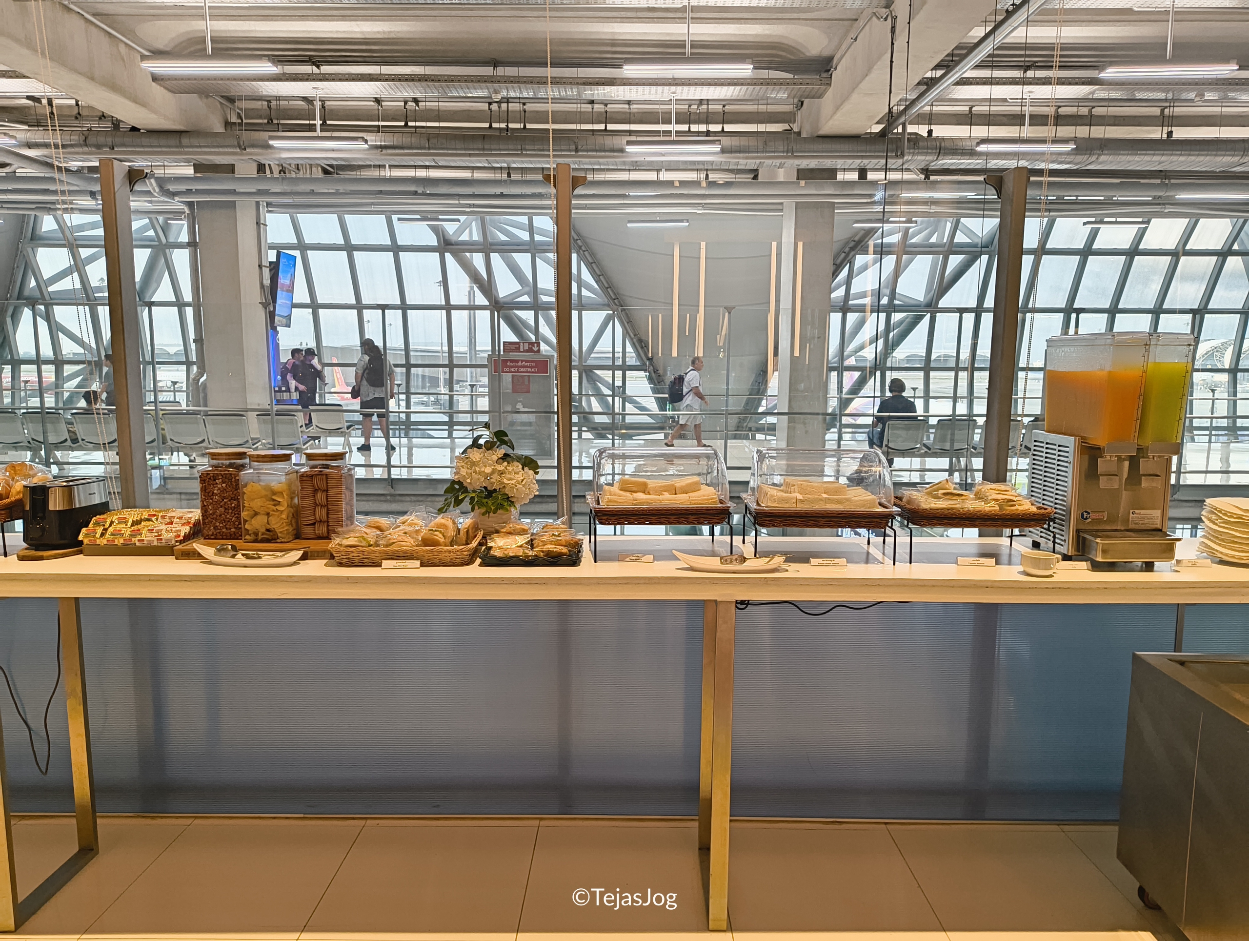 Miracle Lounge at Bangkok Suvarnabhumi Airport