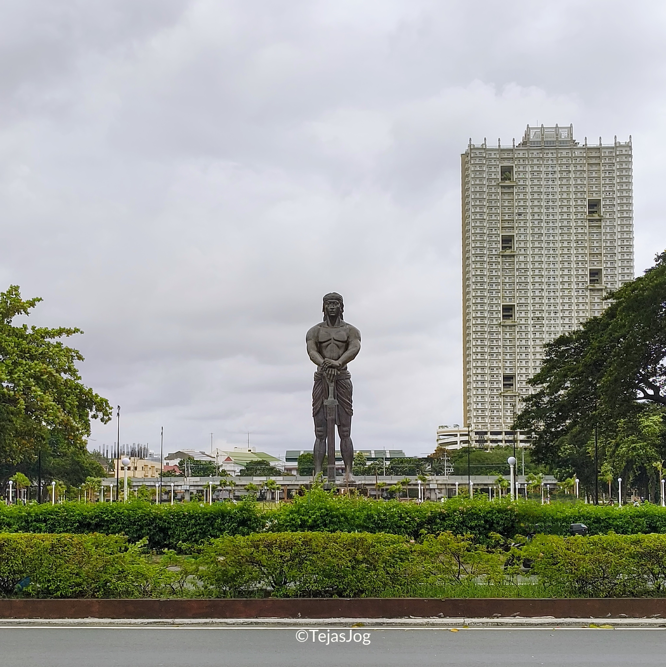 Statue of the Sentinel of Freedom (Lapu-Lapu)