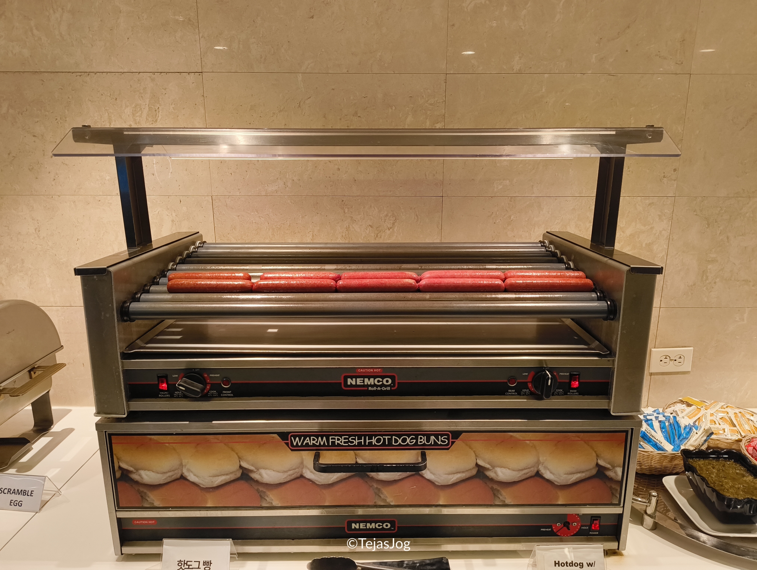 Buffet at Sagan Bisita lounge