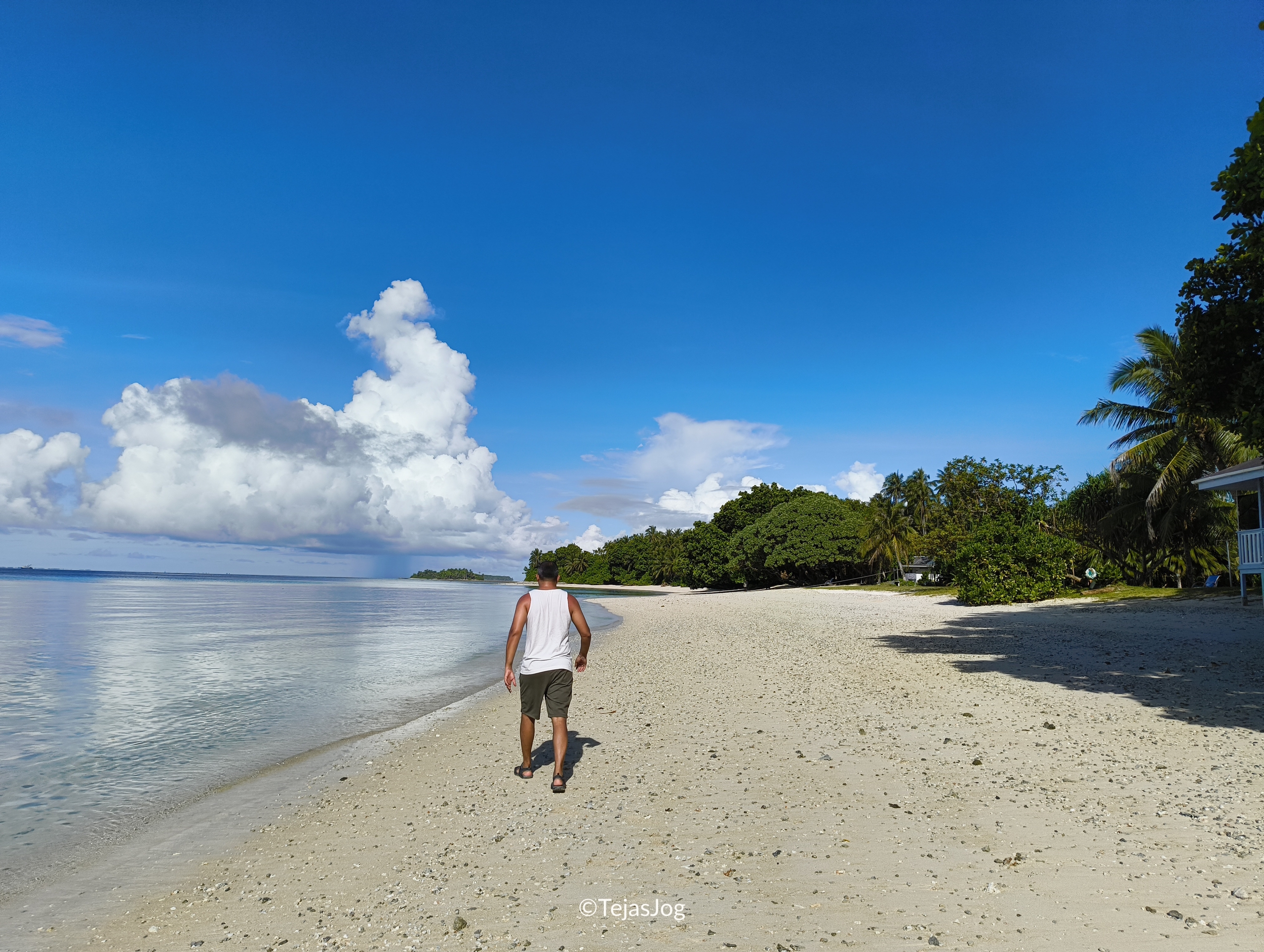 Walk to the western tip of Eneko island