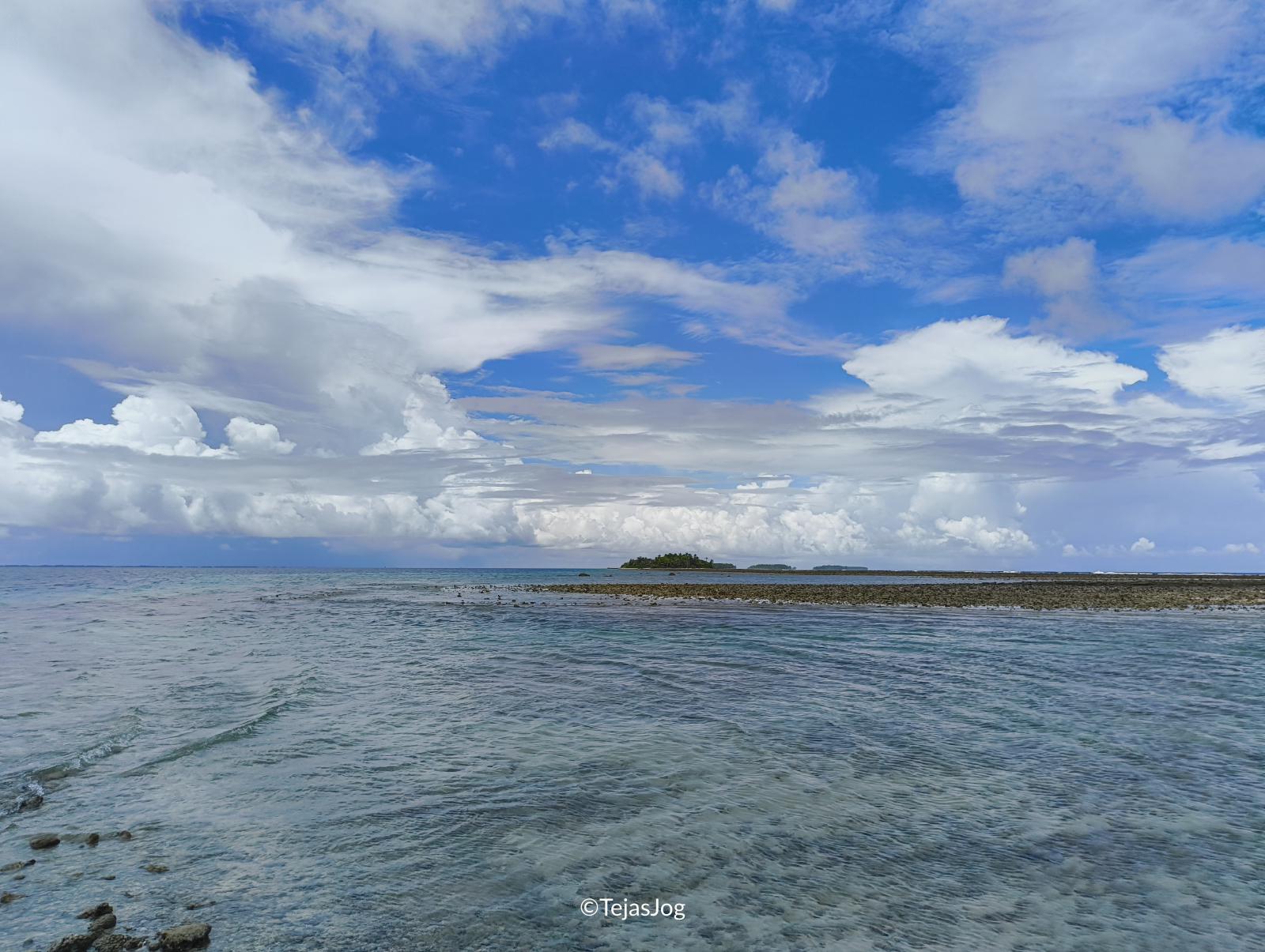 Western tip of Eneko island Western tip of Eneko island