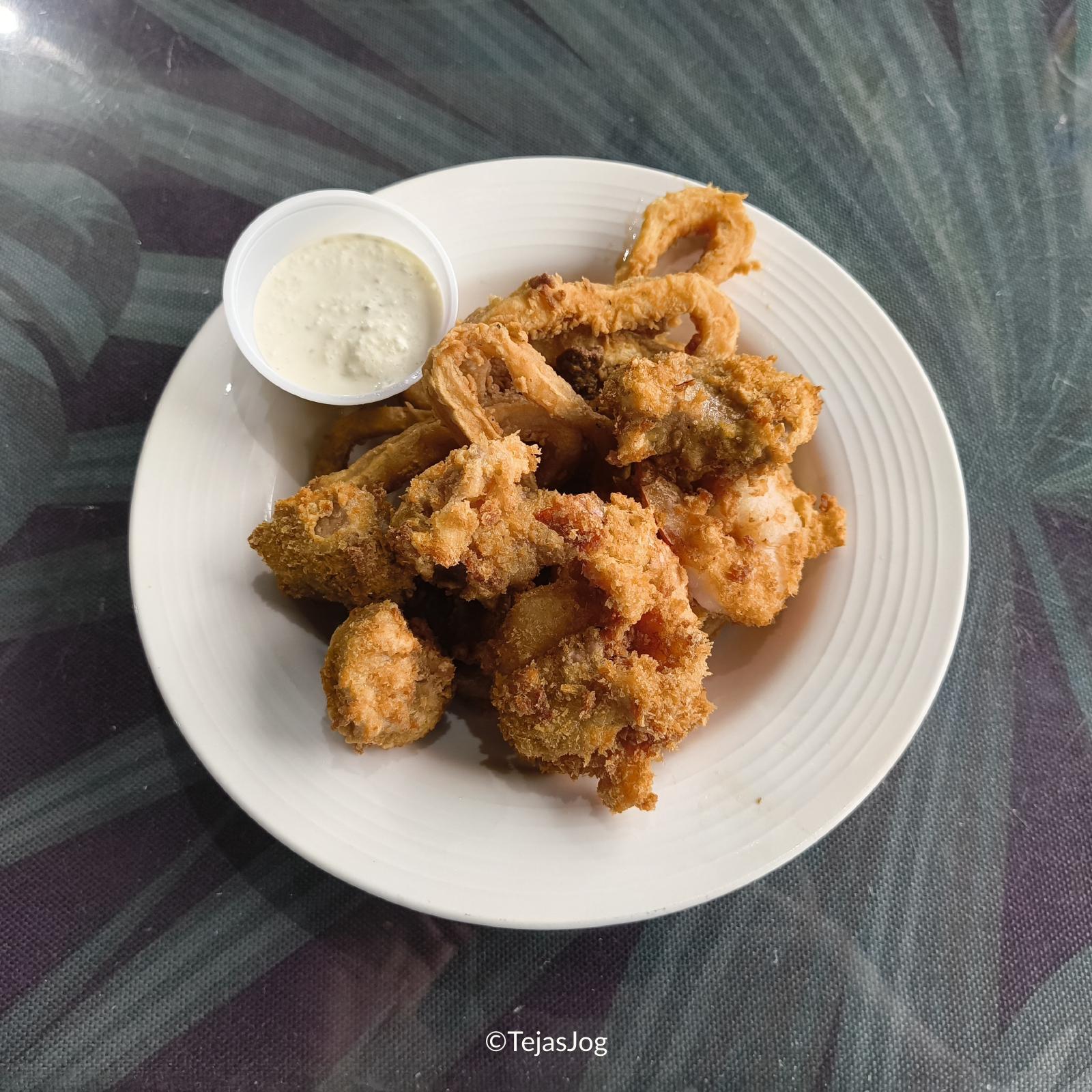 Lunch at the Tide Table Restaurant & Lounge at Hotel Robert Reimers Lunch at the Tide Table Restaurant & Lounge at Hotel Robert Reimers