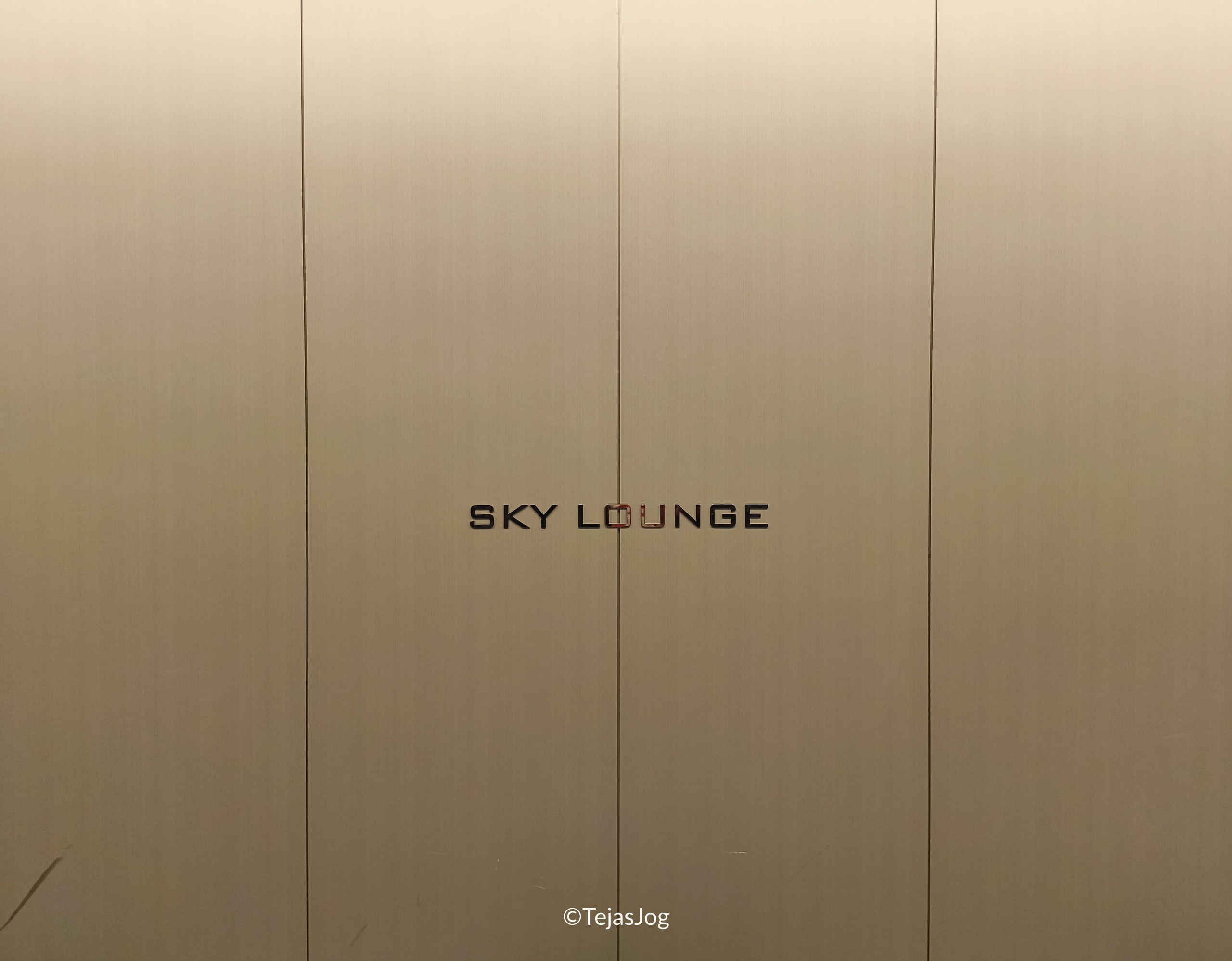 Sky Lounge at Tokyo Haneda Airport