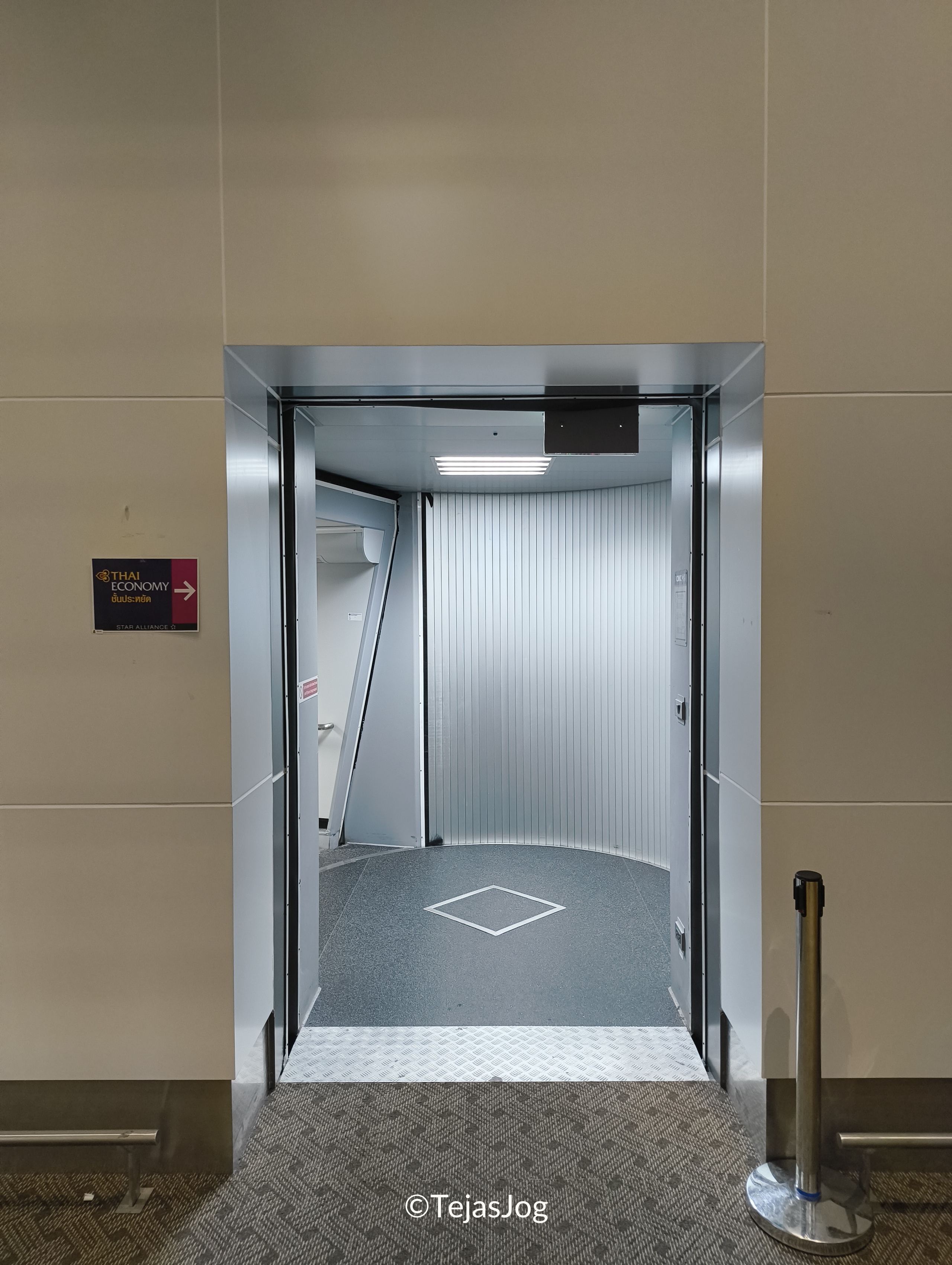 Thai Airways 317 Thai Airways 317