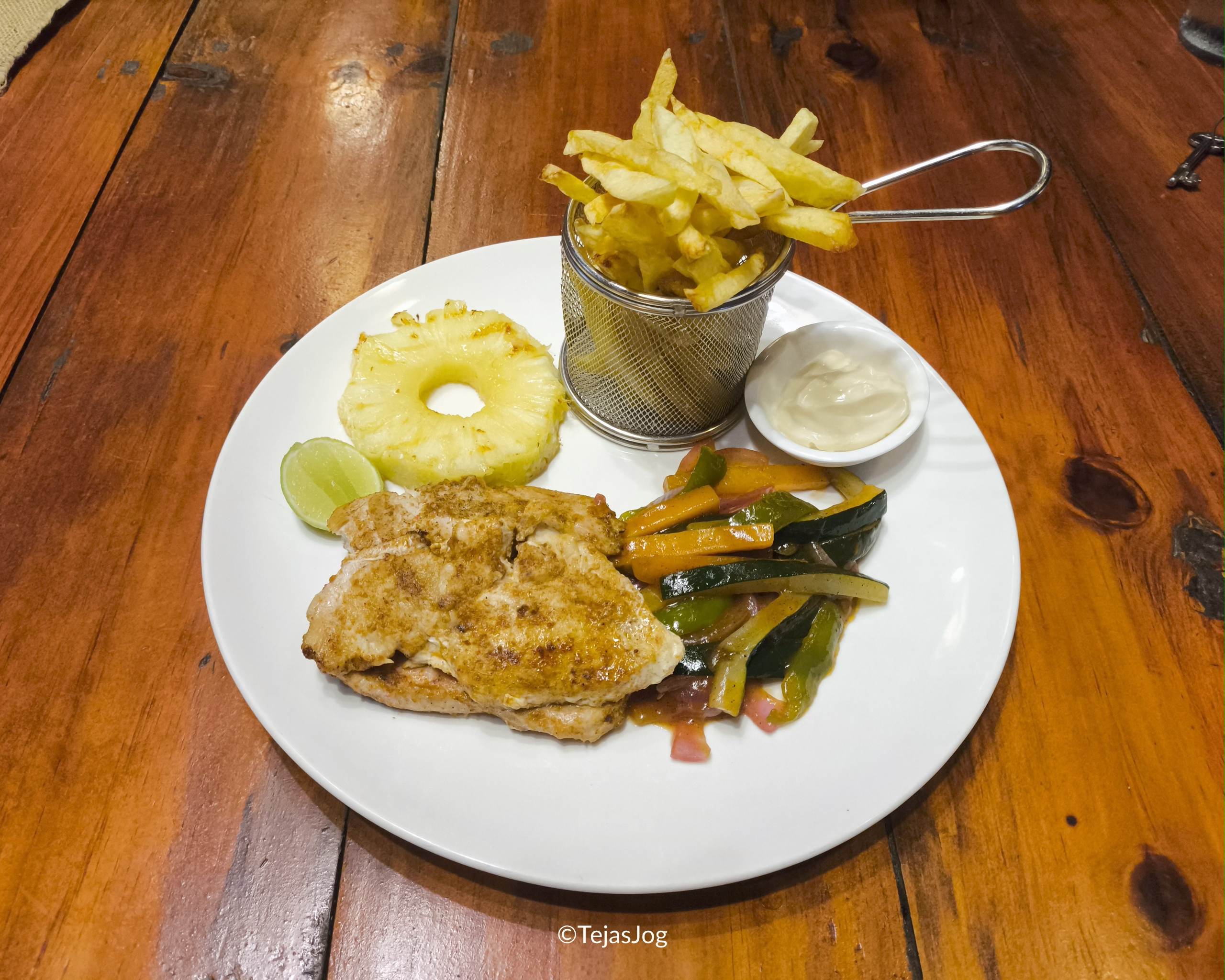 Dinner at Babalao Bungalows Dinner at Babalao Bungalows